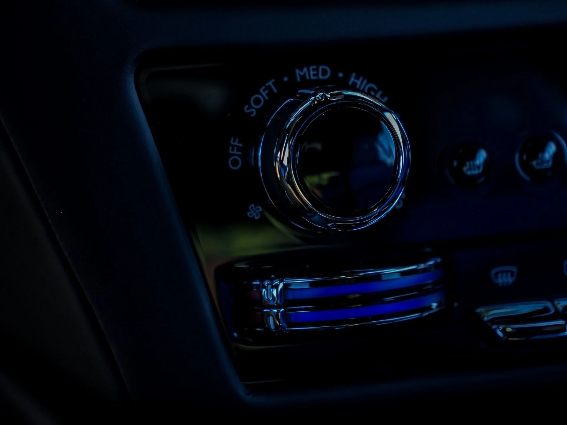 mph026_3272340196_Hi_Tech_Luxury_Imports_LLC_SCATK_8_C01_VU_238271_image_26_e2e3b83440