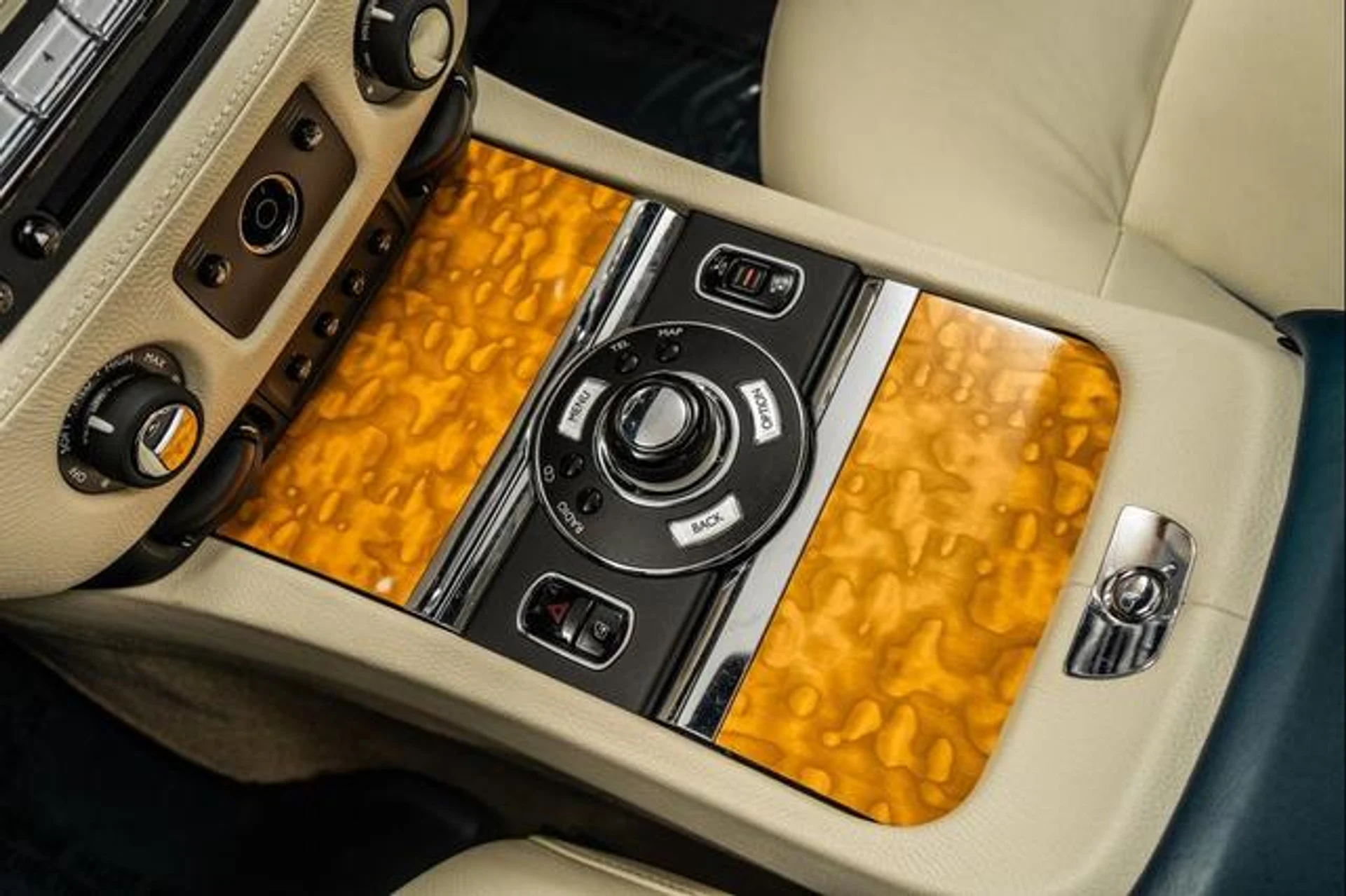 mph026_3273640676_NW_Ou_Fv3tc_M3_Tv_Eb7evy_S3_A0_Jub_Y_1947db0da5