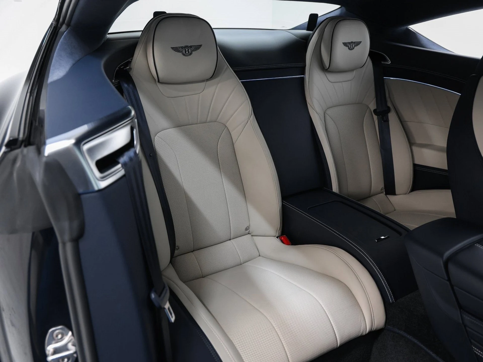 mph026_3275339934_27_2761c001f2