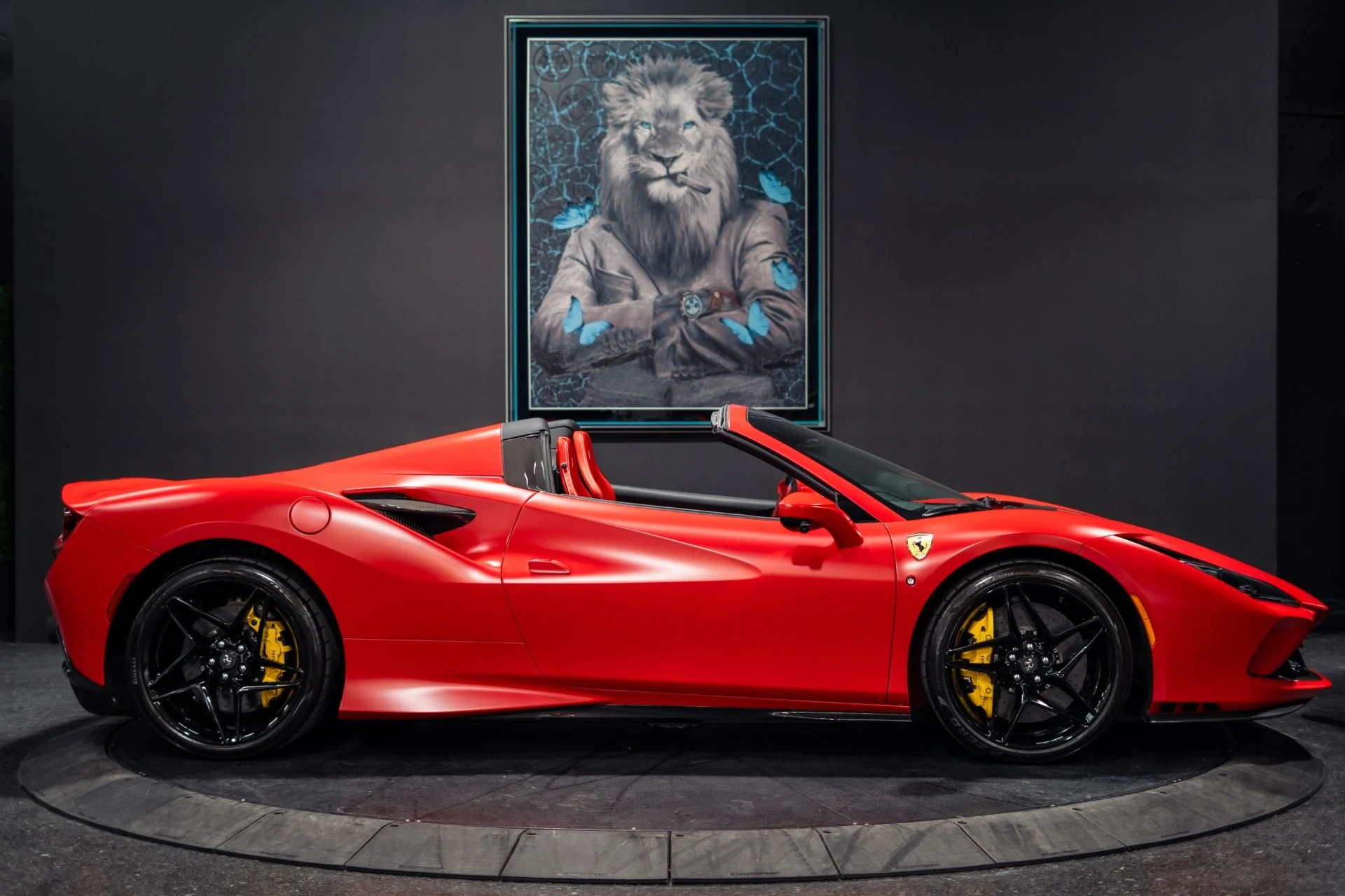 mph026_3276185101_Used_2022_Ferrari_F8_Spider_MASSIVE_500000_MSRP_1784234163_3be7f9a6ed