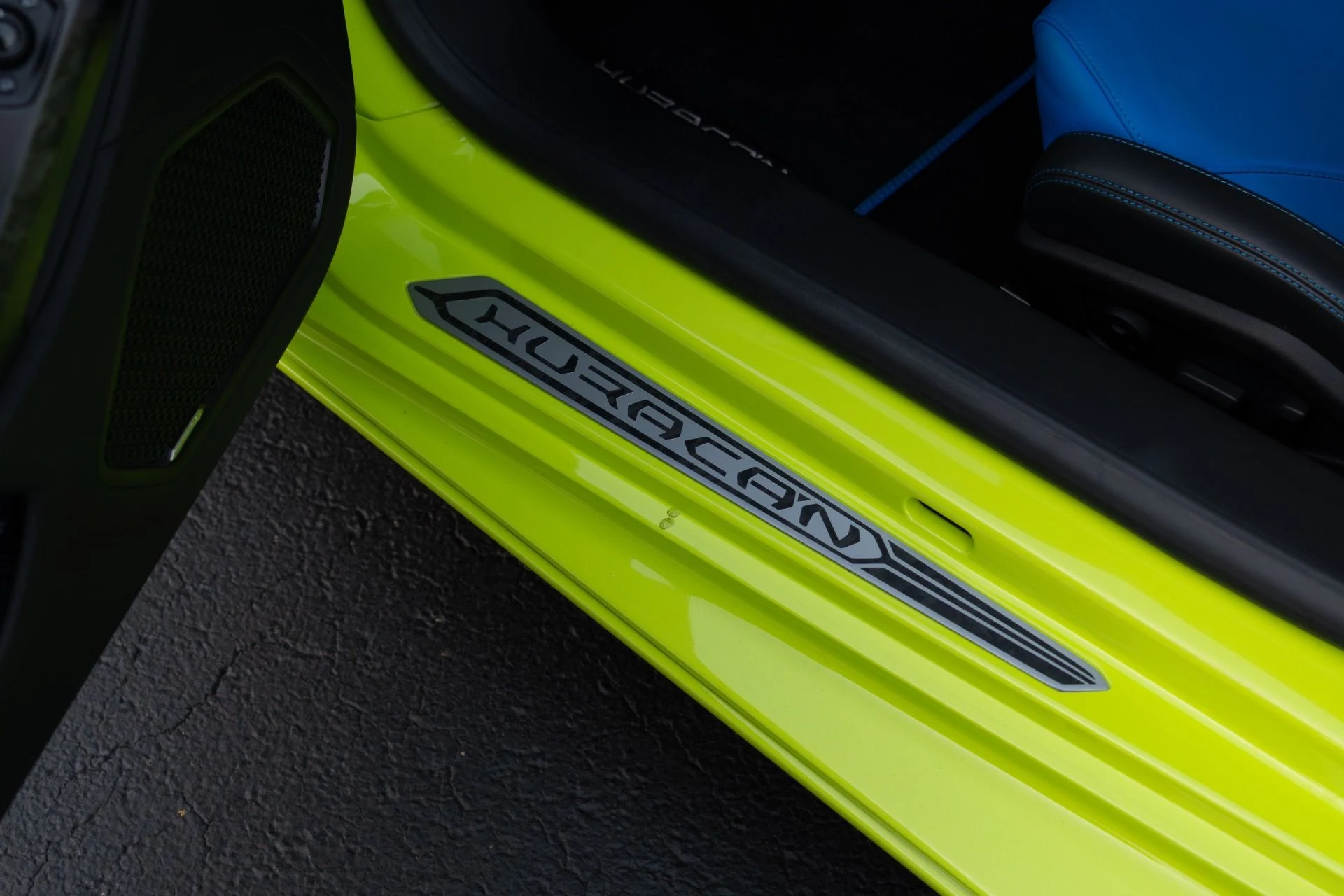 mph026_328213981_Used_2020_Lamborghini_Huracan_EVO_1764467703_3b9436d873