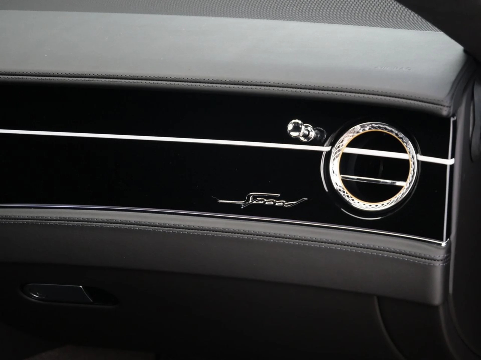 mph026_3285448085_663395450b4eaccf0e407e8dce115d4dx_5a64843c57