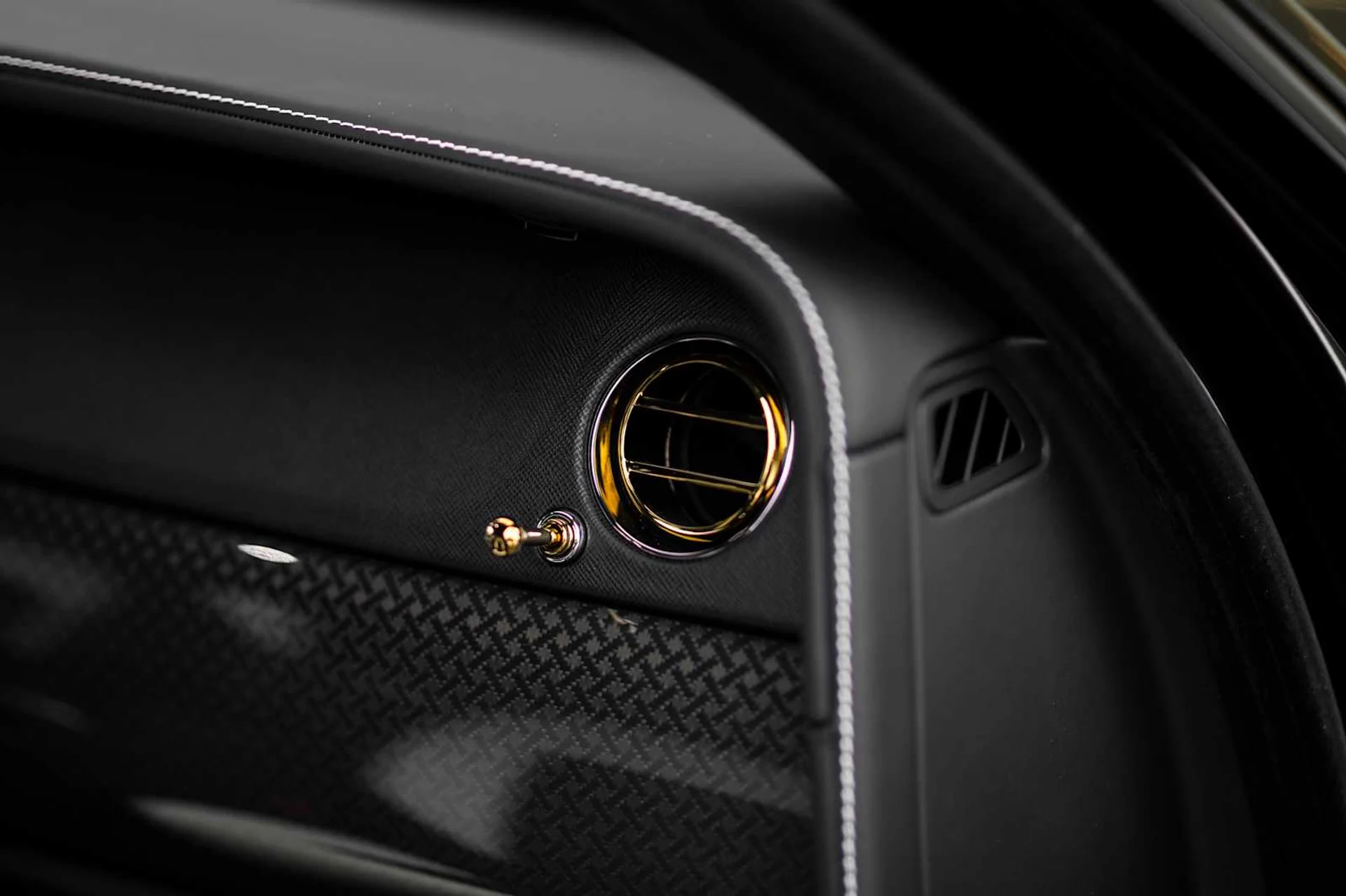 mph026_3287846389_2a63dc27255c45be801990a7e057e301x_3548030d6c