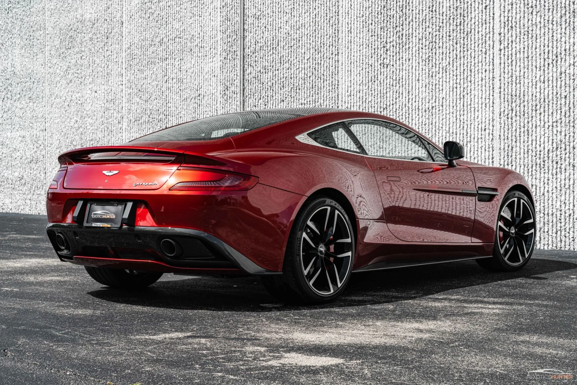 mph026_3290959311_Used_2015_Aston_Martin_Vanquish_Remarkable_325_K_MSRP_Special_AML_Color_Diavolo_Red_Carbon_Everything_1771284972_5fb7d66714