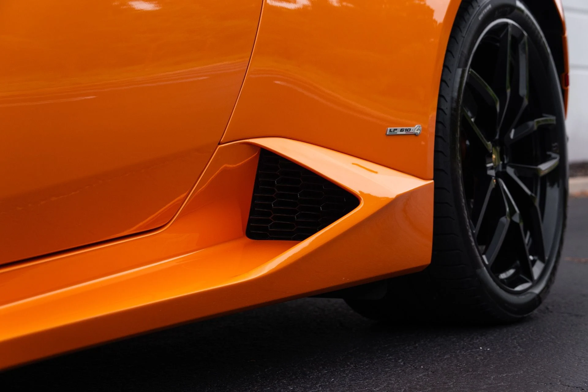 mph026_3297965417_Used_2016_Lamborghini_Huracan_LP_610_4_1780109643_cbb667b8ec