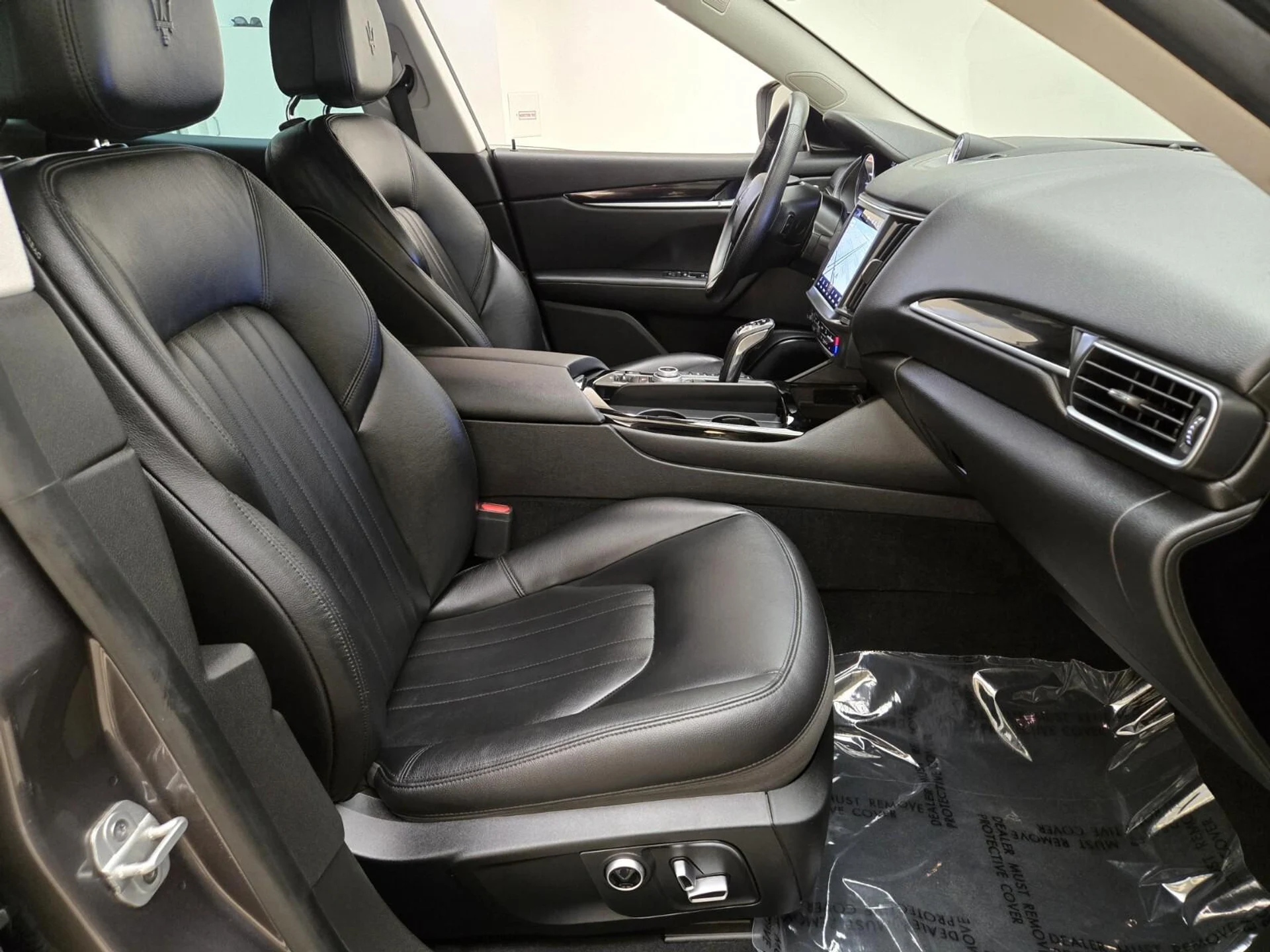 mph026_3306669533_Used_2022_Maserati_Levante_GT_1777355409_986c8ddead