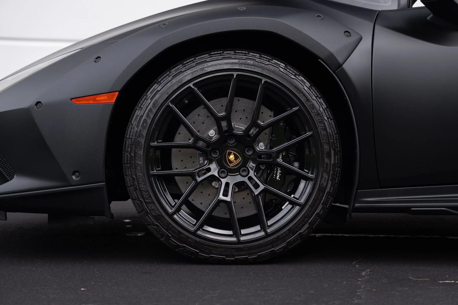 mph026_3307614958_Used_2024_Lamborghini_Huracan_Sterrato_1775279109_ab51266975