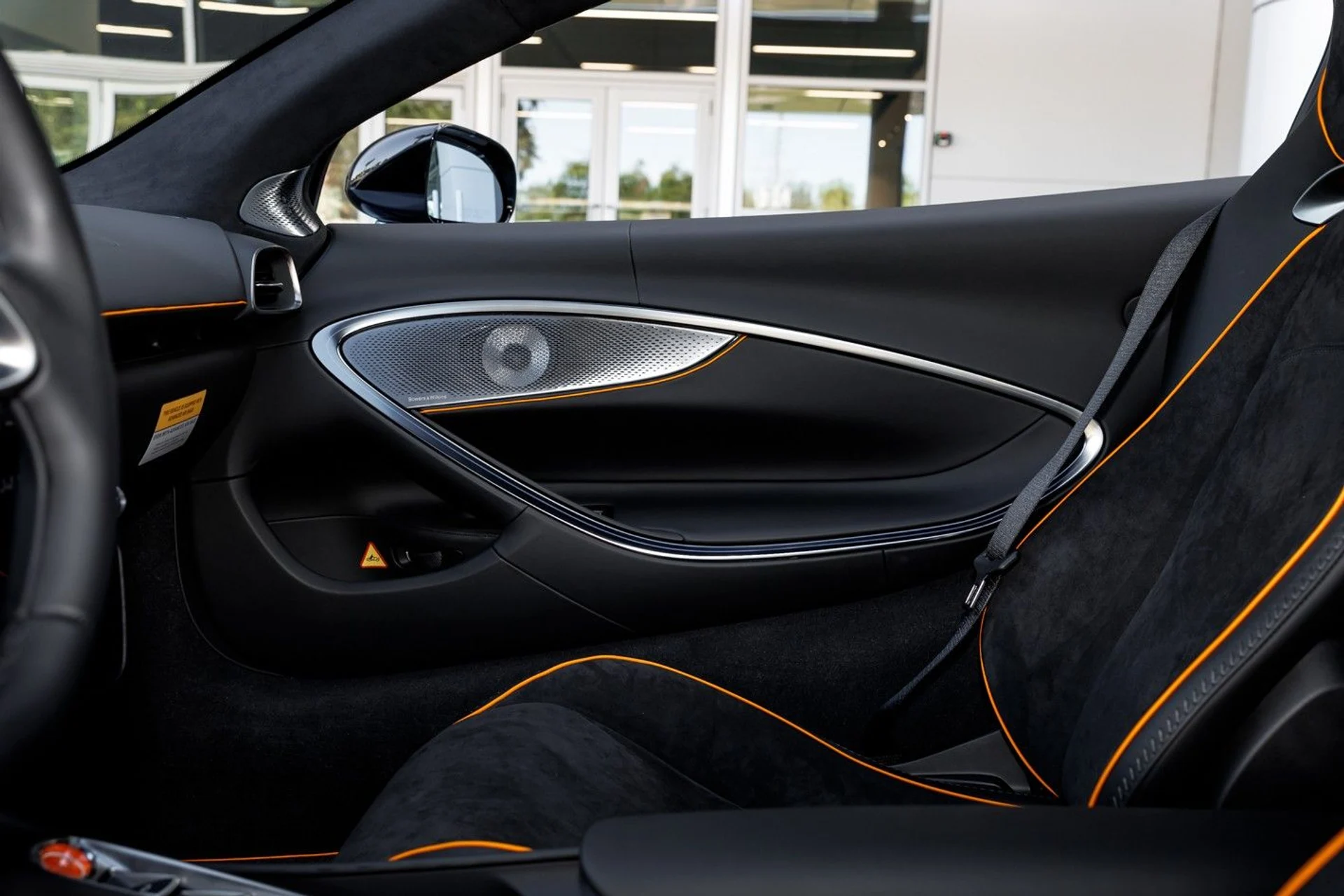 mph026_3309579320_602_p27_l_874c5fd10f