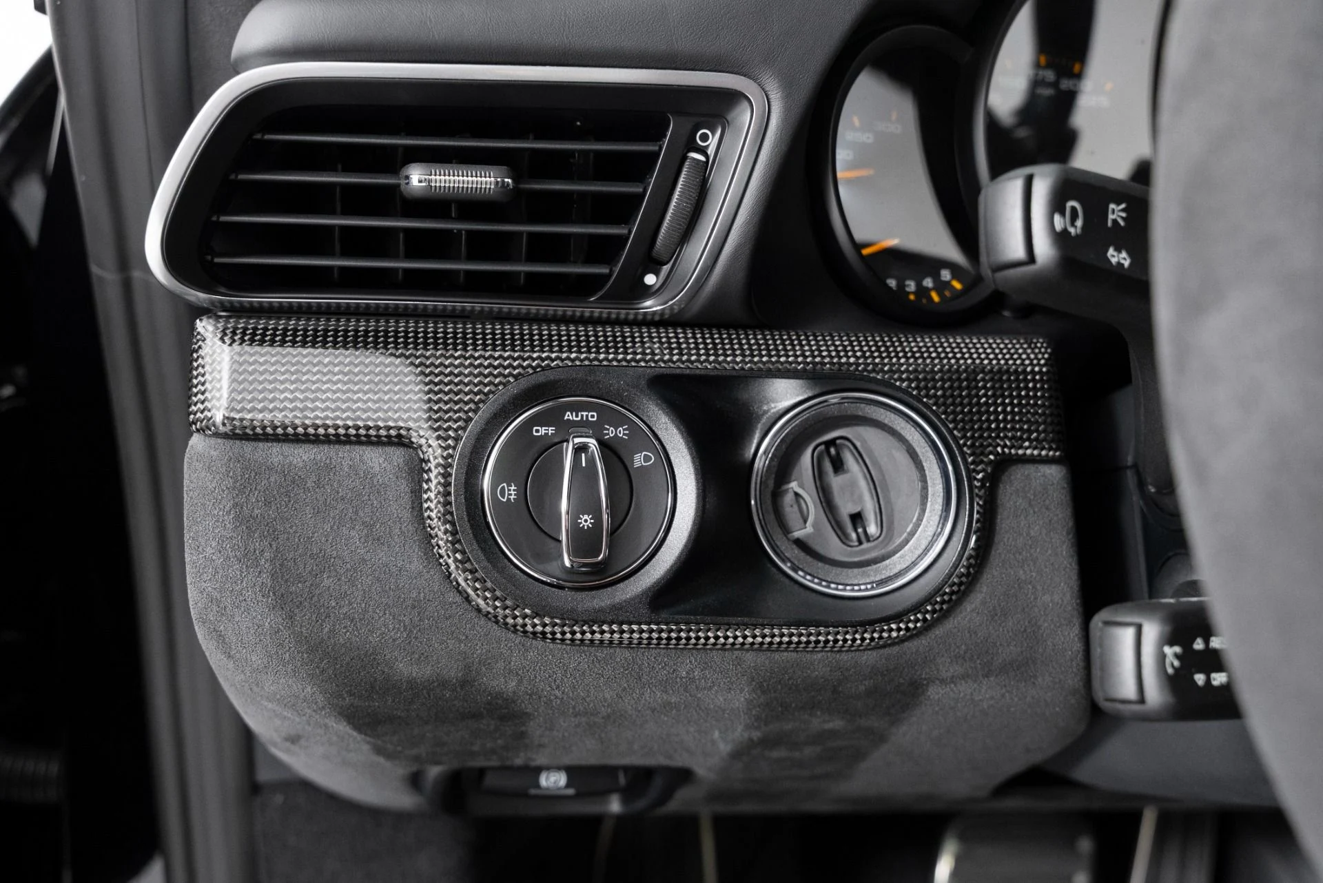 mph026_3316989531_Used_2019_Porsche_911_GT_3_RS_1753749486_25245888e8