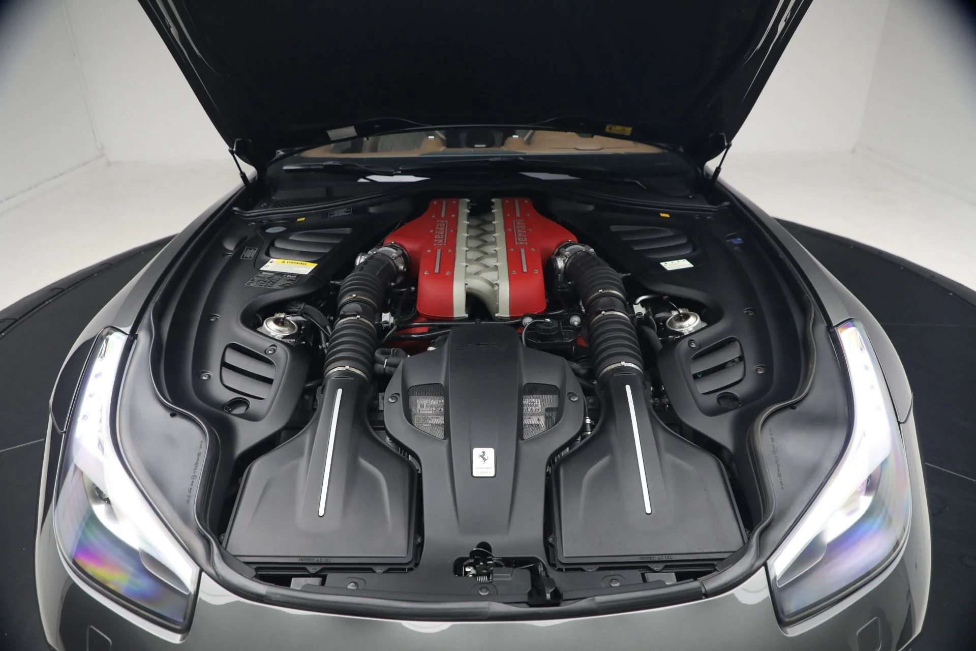mph026_3317901607_Used_2019_Ferrari_GTC_4_Lusso_1790777067_1f53cabae1