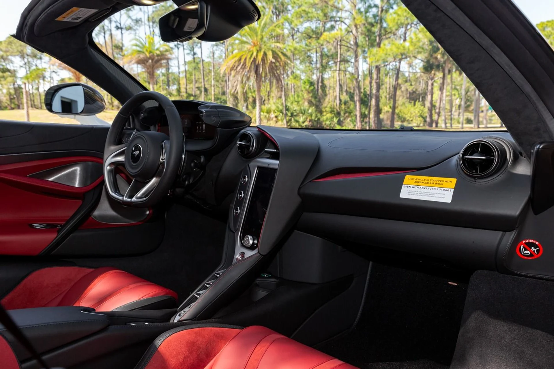 mph026_3320919134_420_p27_l_925e62811f