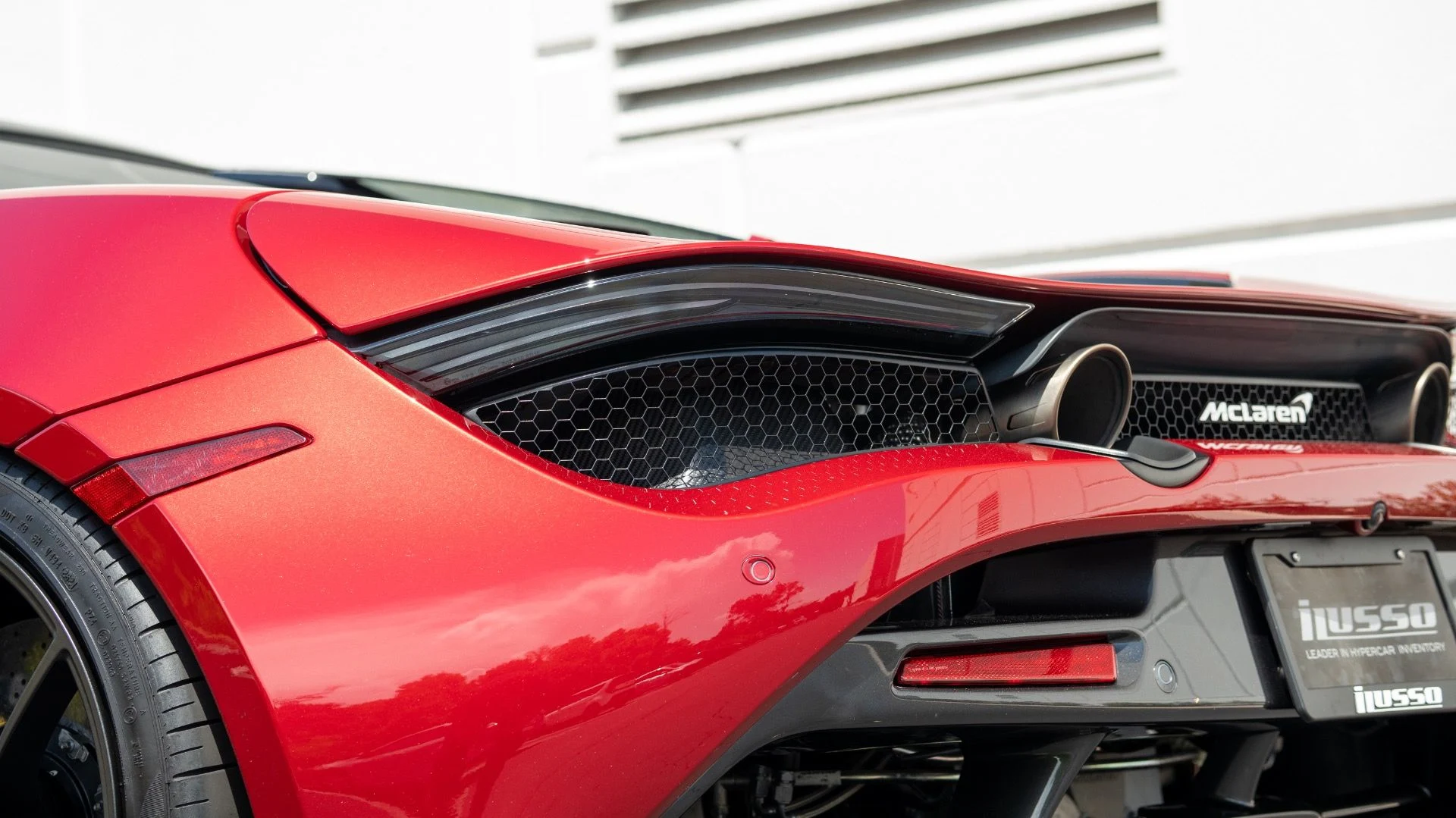 mph026_3329623557_Used_2022_Mc_Laren_720_S_Spider_1754430680_2cecae30e9