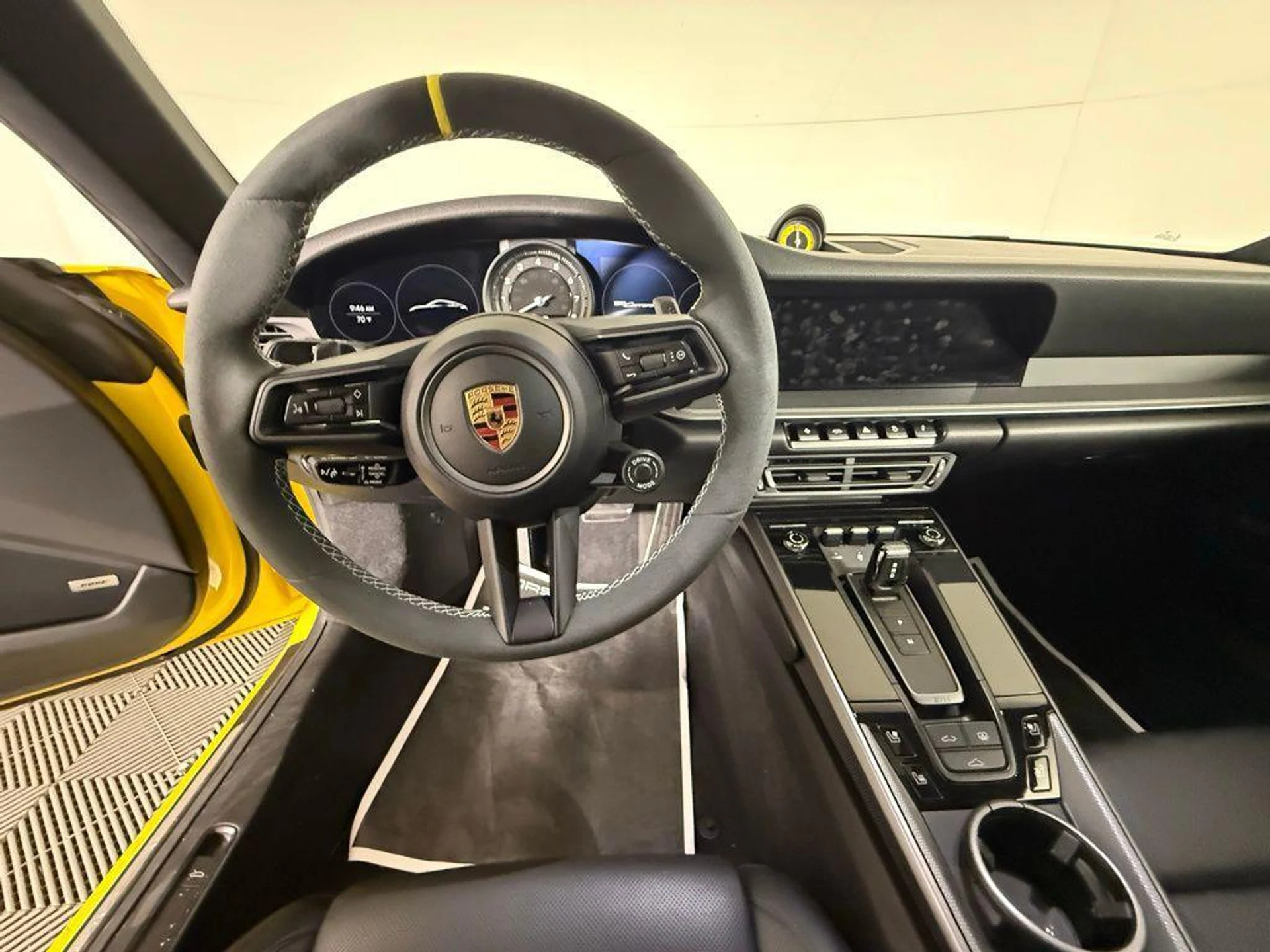 mph026_333110940_EDBK_Dx89rr_E1x_Mtsnt_EW_9_R0u_Al8_91100d1d0a