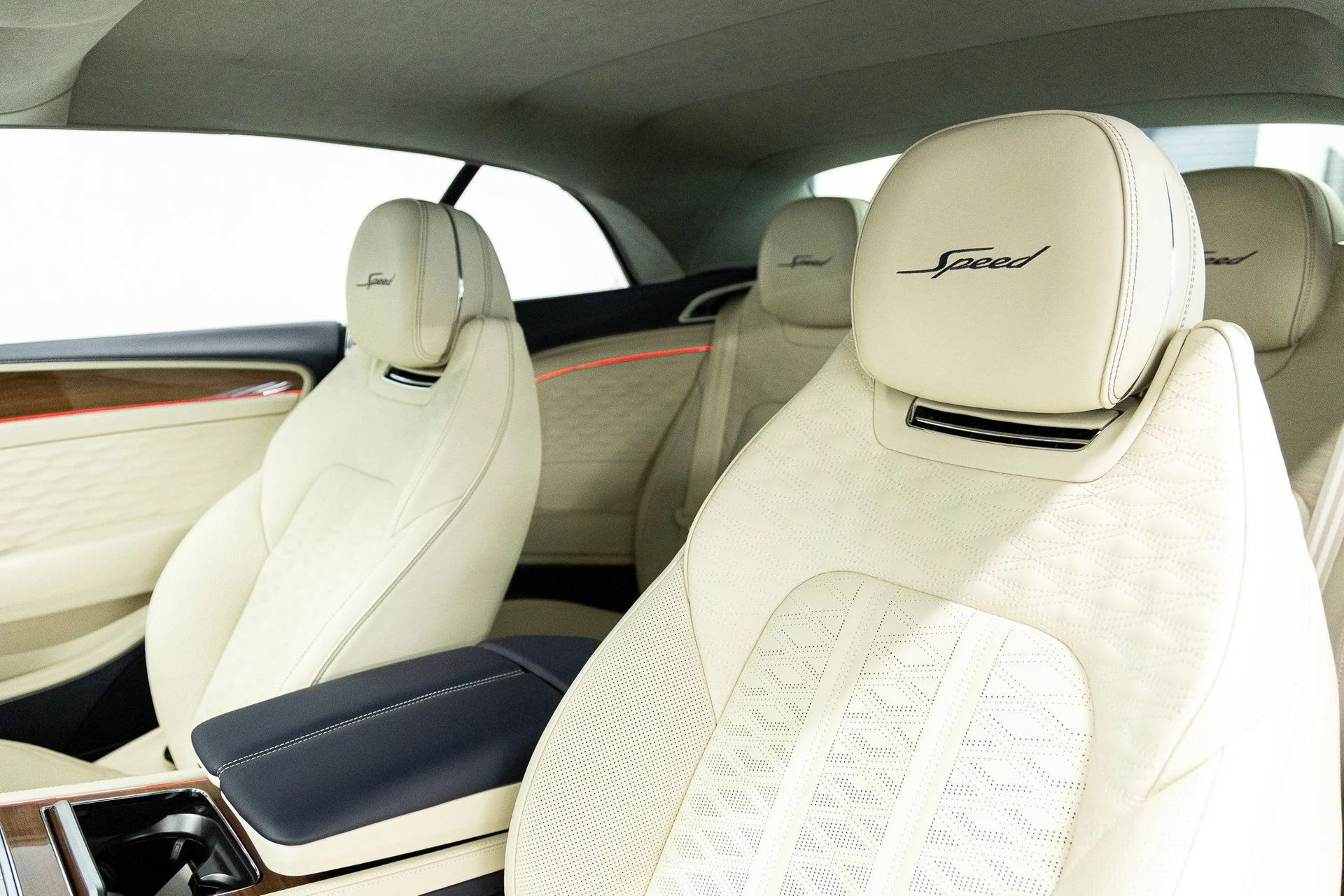 mph026_3333864674_a3afe7def4c83035068c949cf6705b45x_fbb2b01ff4