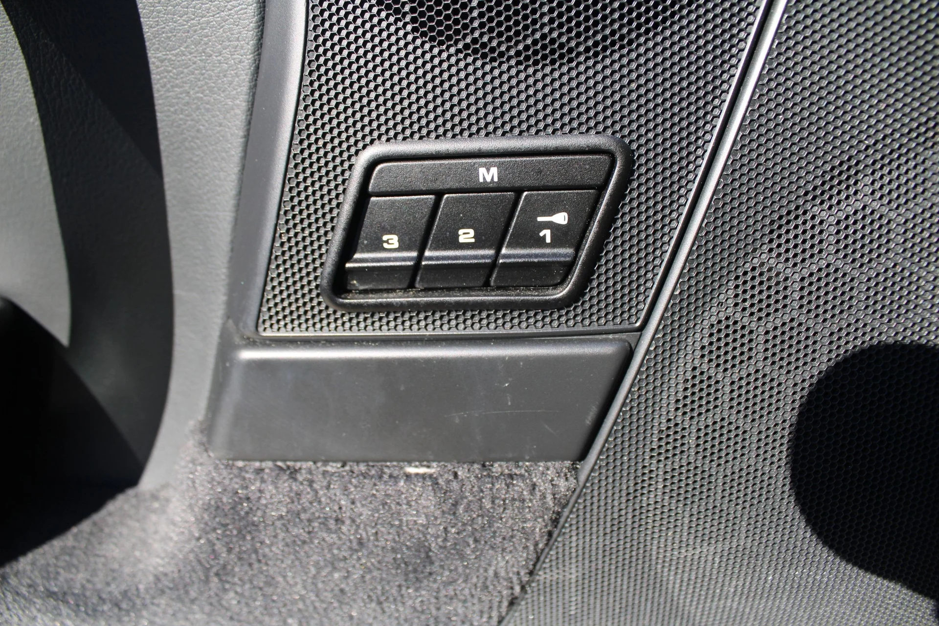 mph026_3343846754_a90b1a584a1126a02431ed9711007b6ex_4e6d2714a0