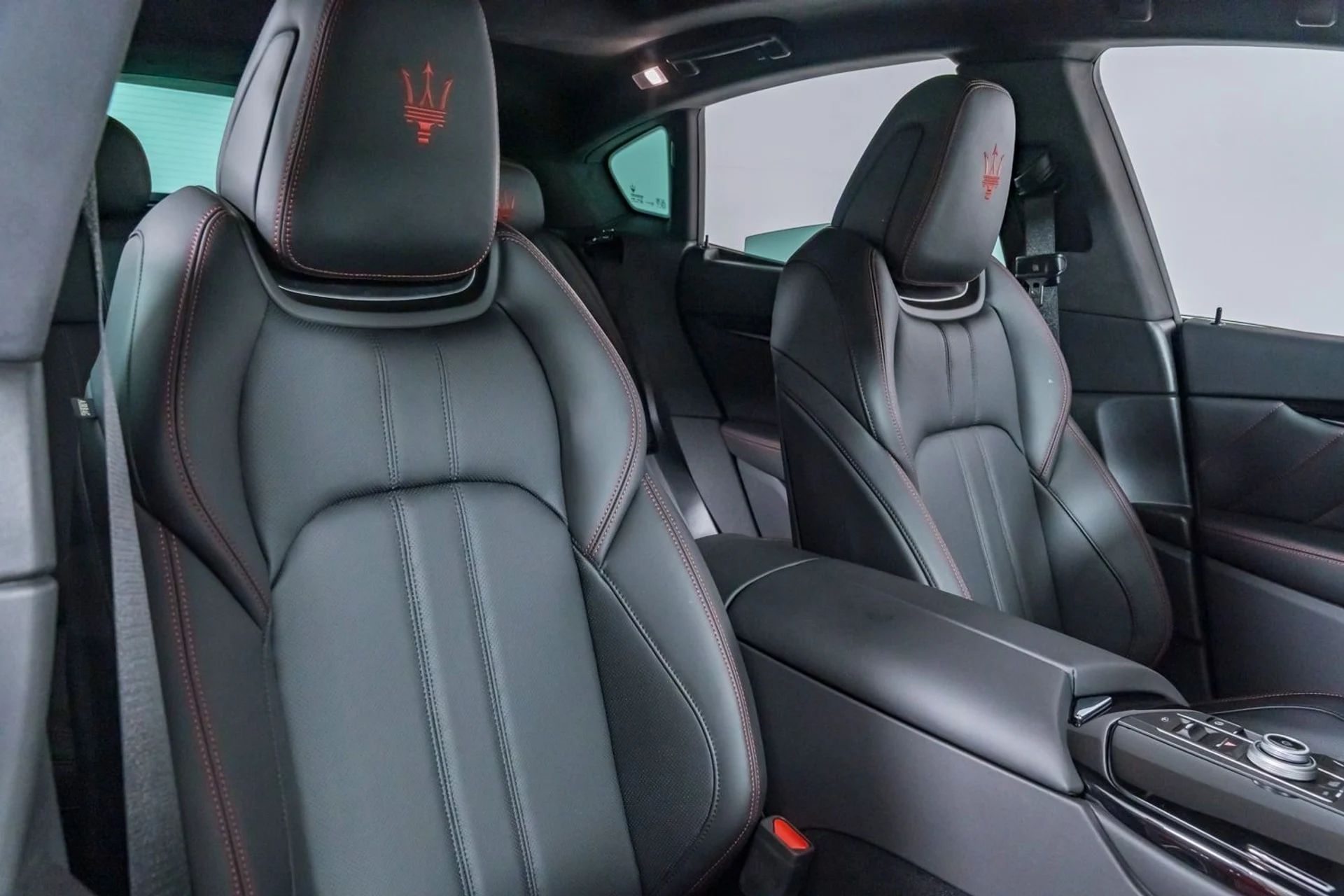 mph026_3354185361_11f9a7520c25468ebeefe95a7e48dd97_e84b508e51