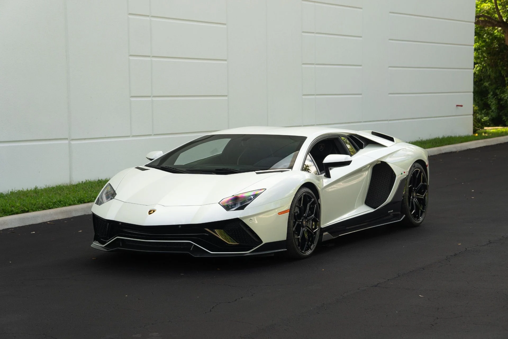 mph026_3354960197_Used_2022_Lamborghini_Aventador_LP_780_4_Ultimae_1758834809_d39245f5ed