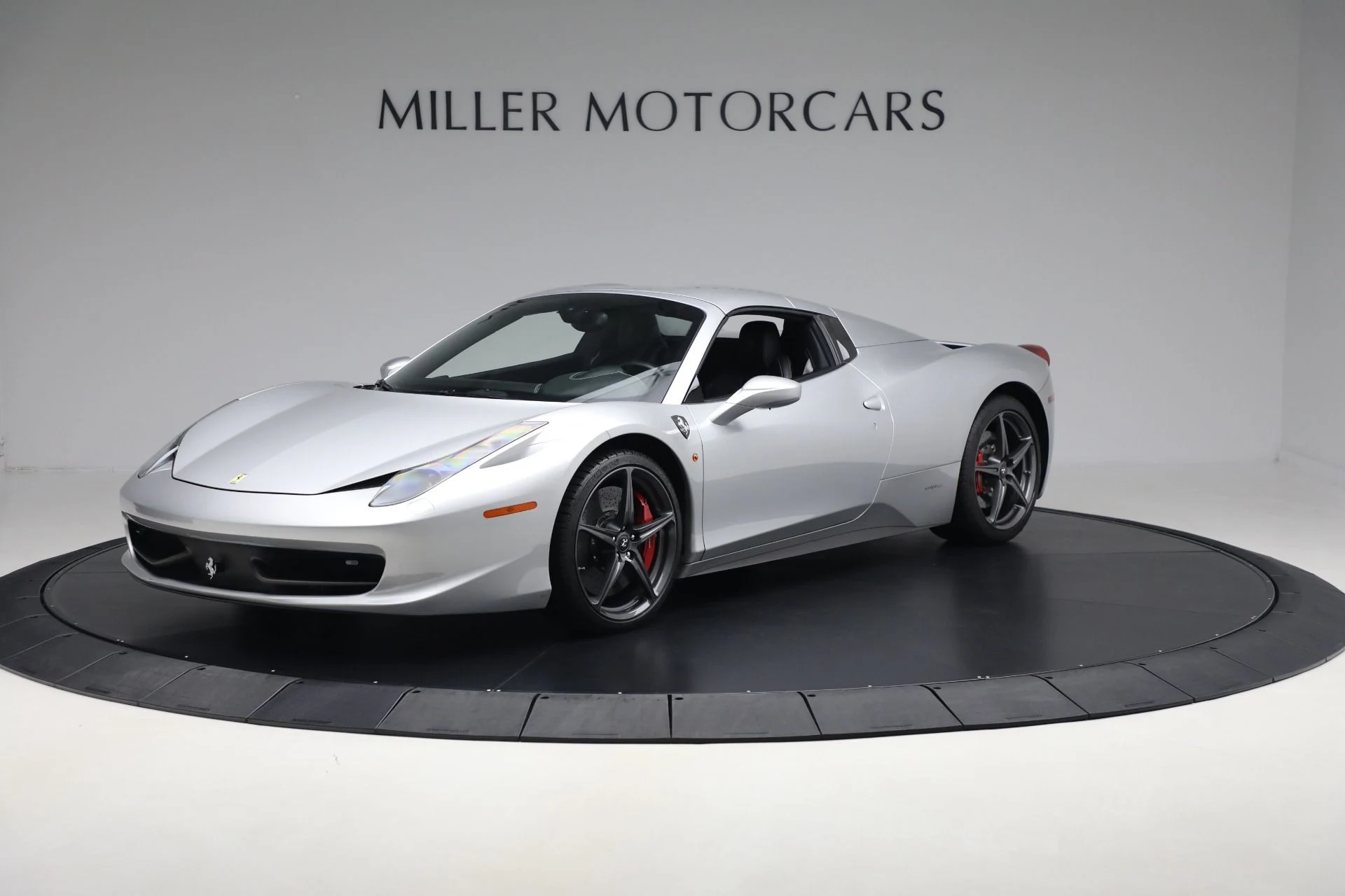 mph026_3358929542_Used_2015_Ferrari_458_Spider_3217647394