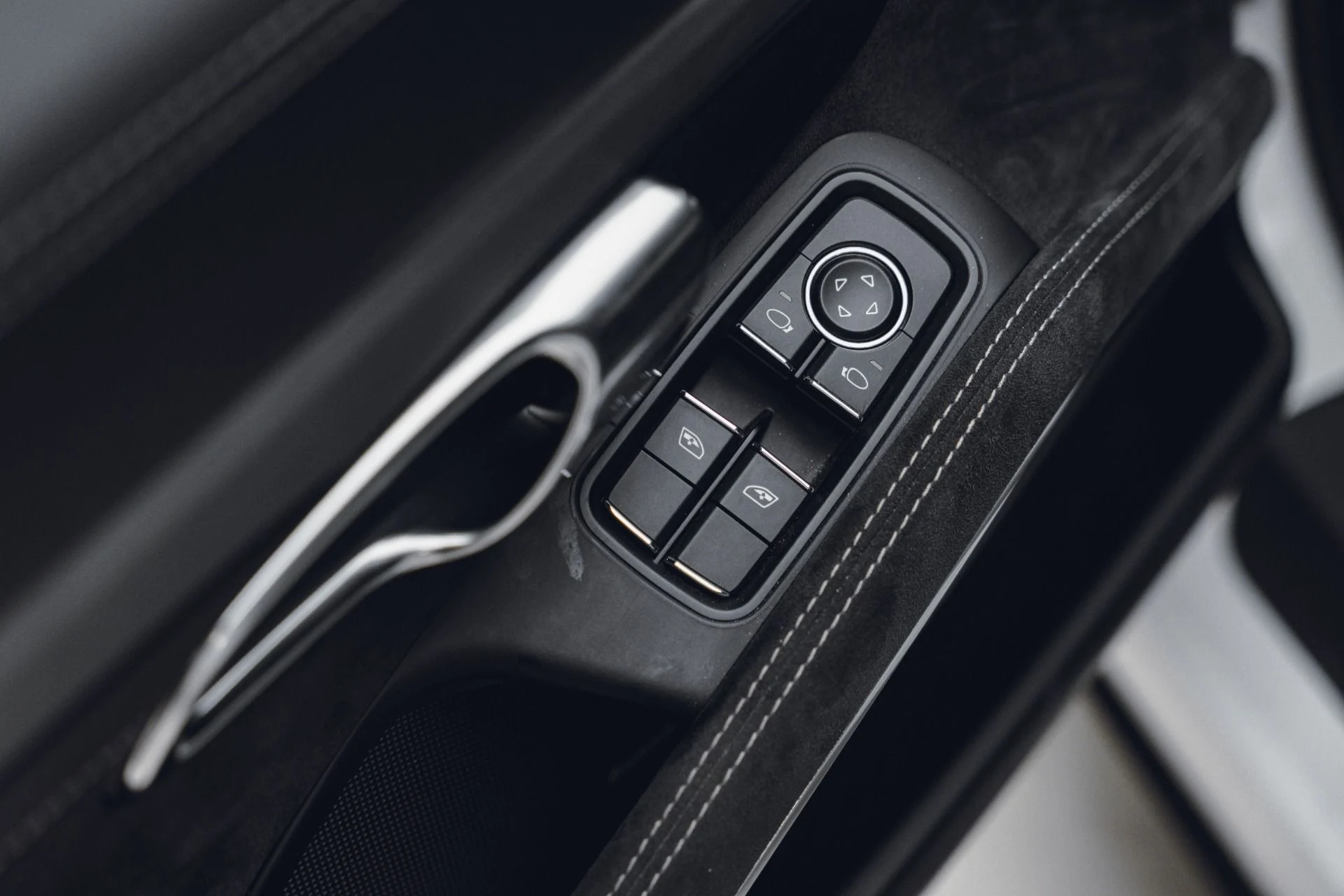 mph026_3360613437_Used_2018_Porsche_911_GT_3_1781890279_a73f7c38ee