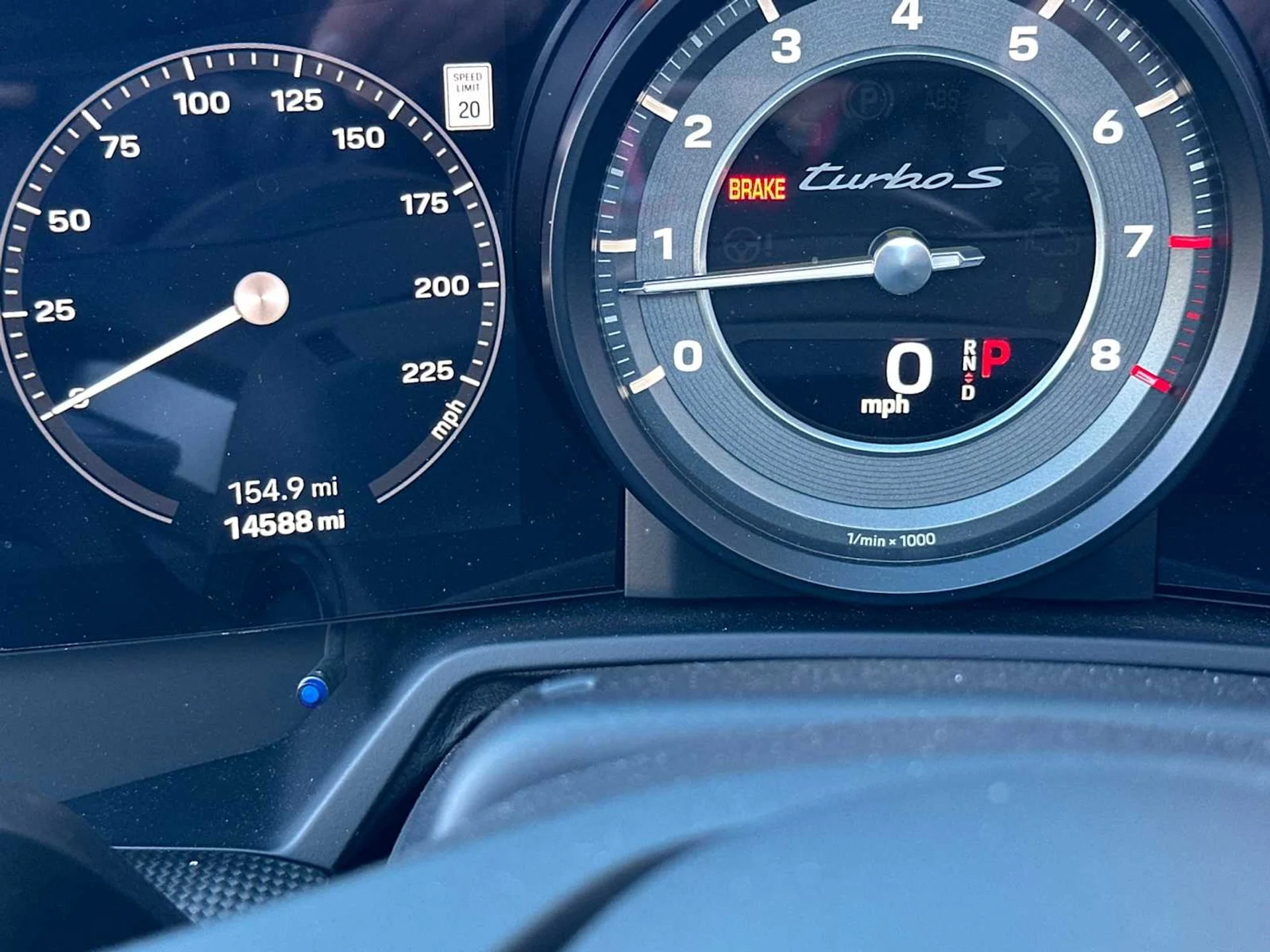 mph026_3363948522_669b443bbf91155118ef27be3733fc1fx_d6267c8e68