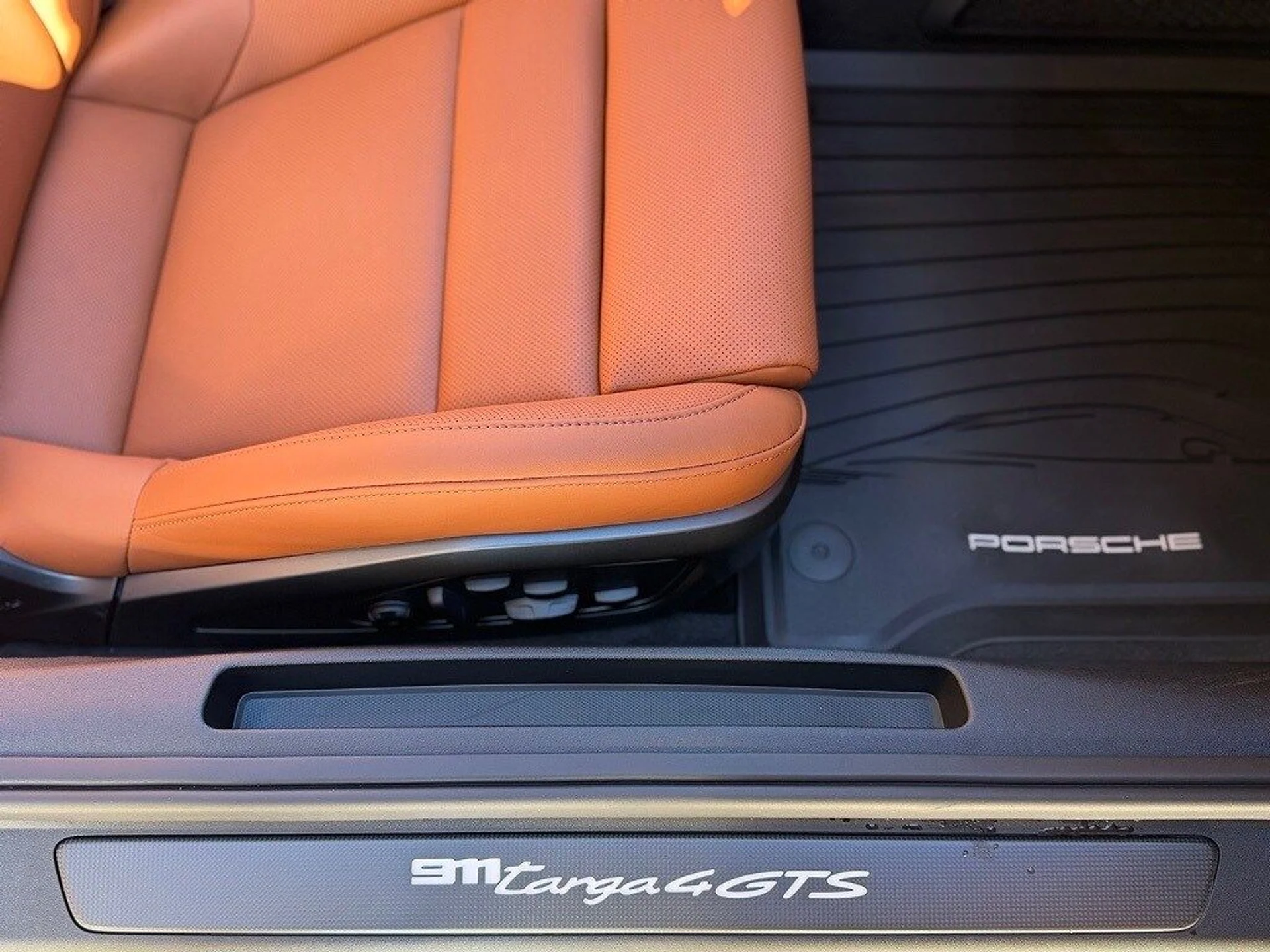 mph026_3368456483_70a1329fbf62d8ceffdb6a6f89cd7539x_56806aa6aa