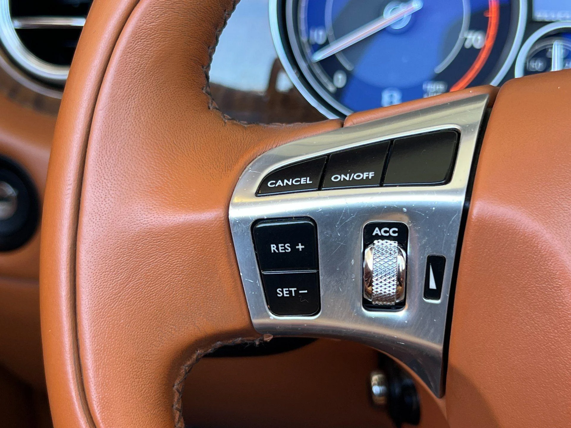 mph026_3372145462_Used_2013_Bentley_Continental_GTC_GT_V8_Convertible_1781081277_013498a345