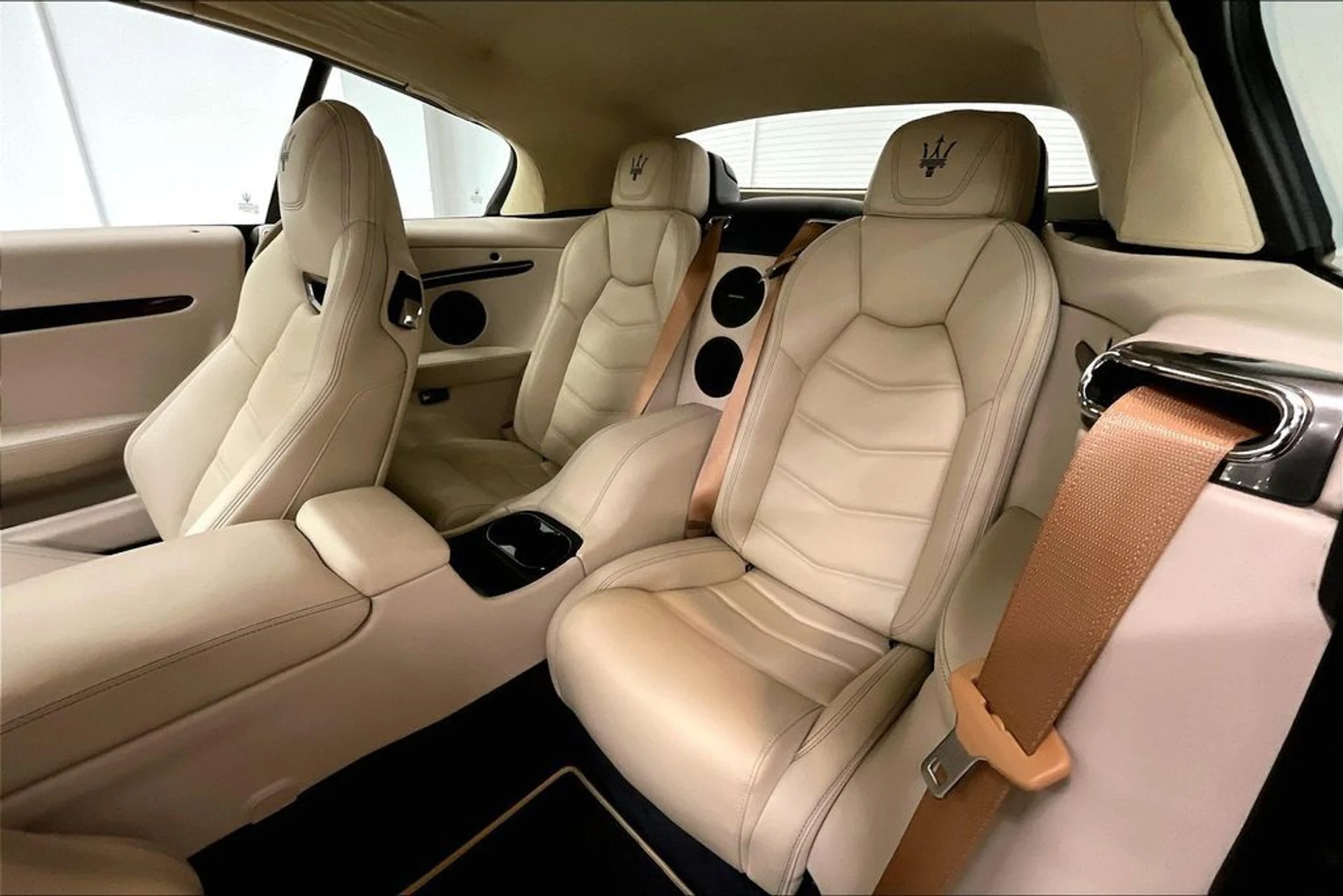 mph026_3374384436_4167c0f091c06764a10cb84ce63bf758x_690474af9a