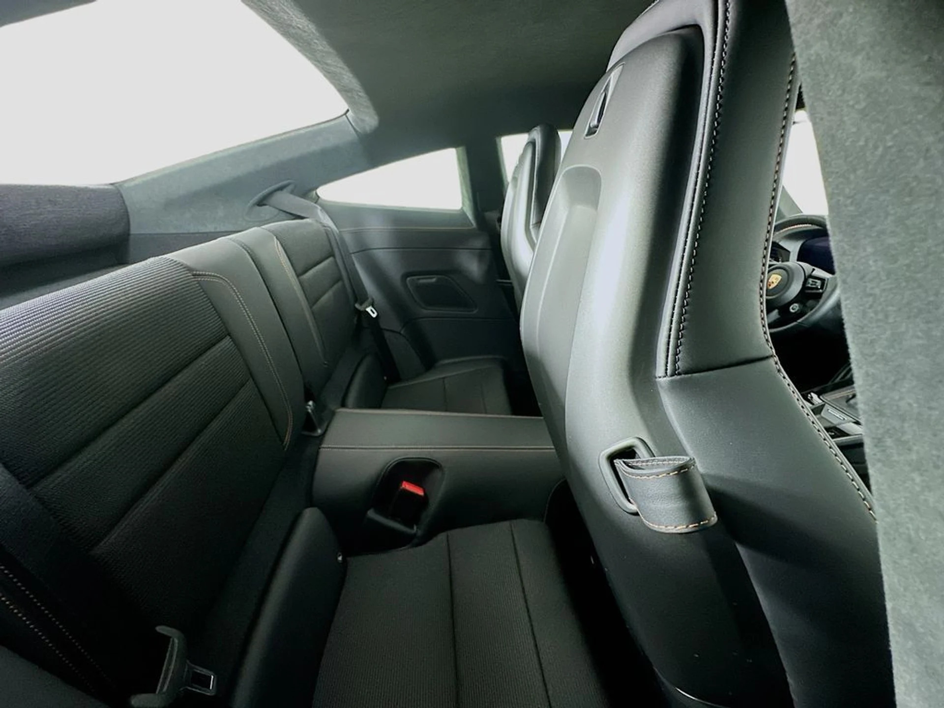 mph026_3378770435_cc57fbf3e913a69776c7f36cd6e40208x_23dd12863a