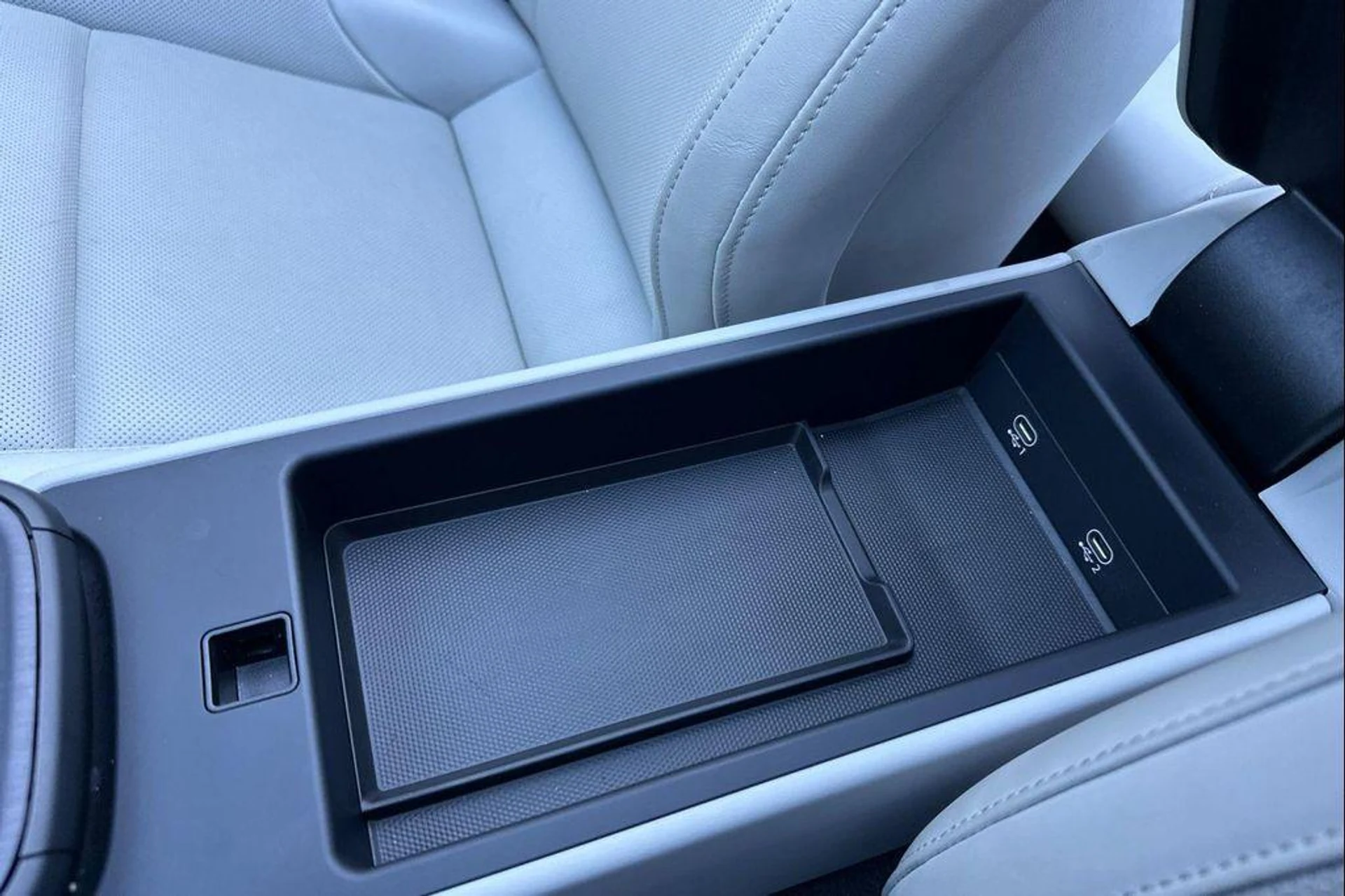 mph026_3380654436_O_Ev_Lm3_Axa9a_Za_A_Sy0_AF_Fl3iz_G_Ak_e69ec9e85a