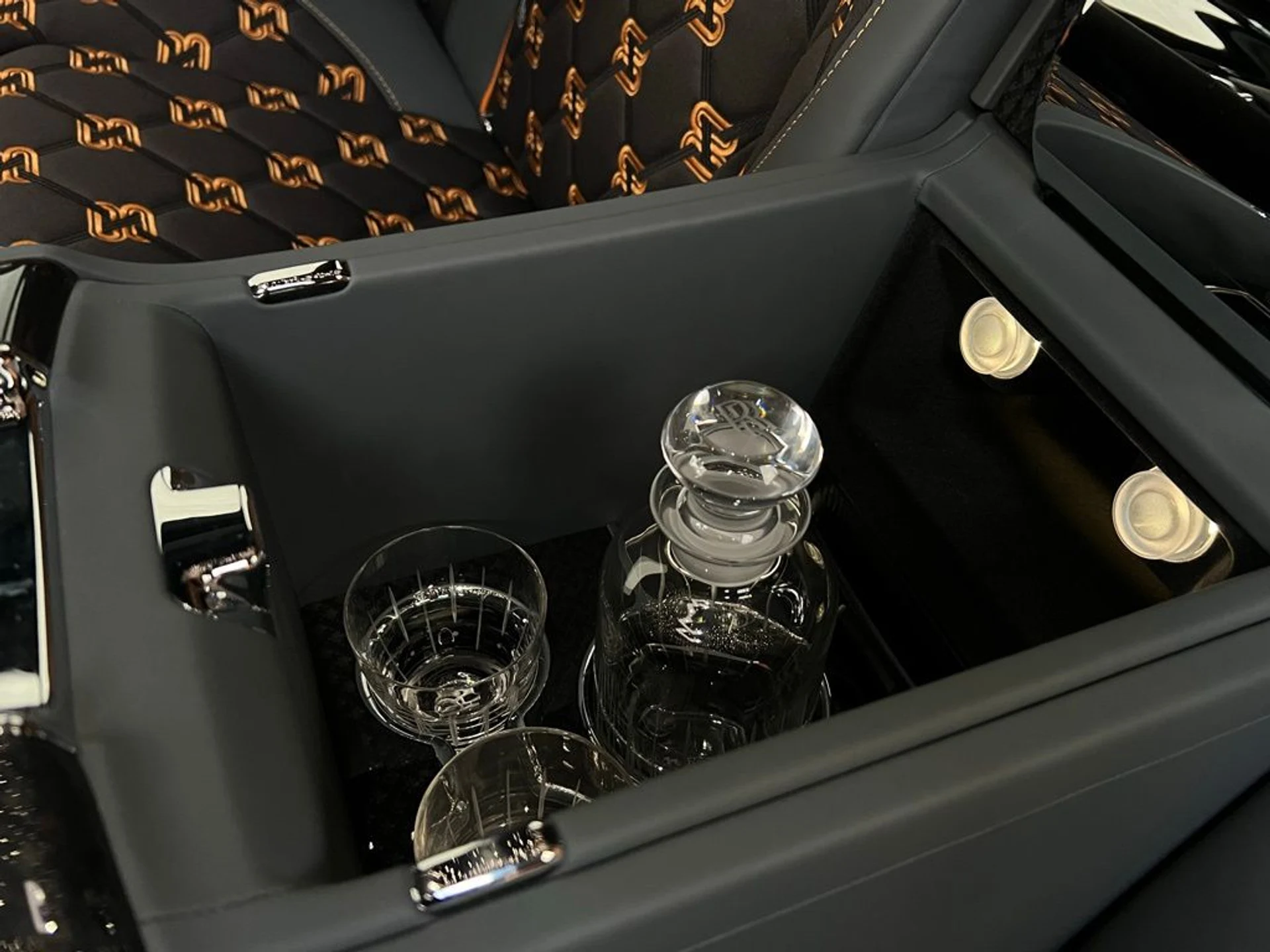 mph026_3380943290_eccb68a8725e94a48f93475d0dfc4be4x_db1eac3985