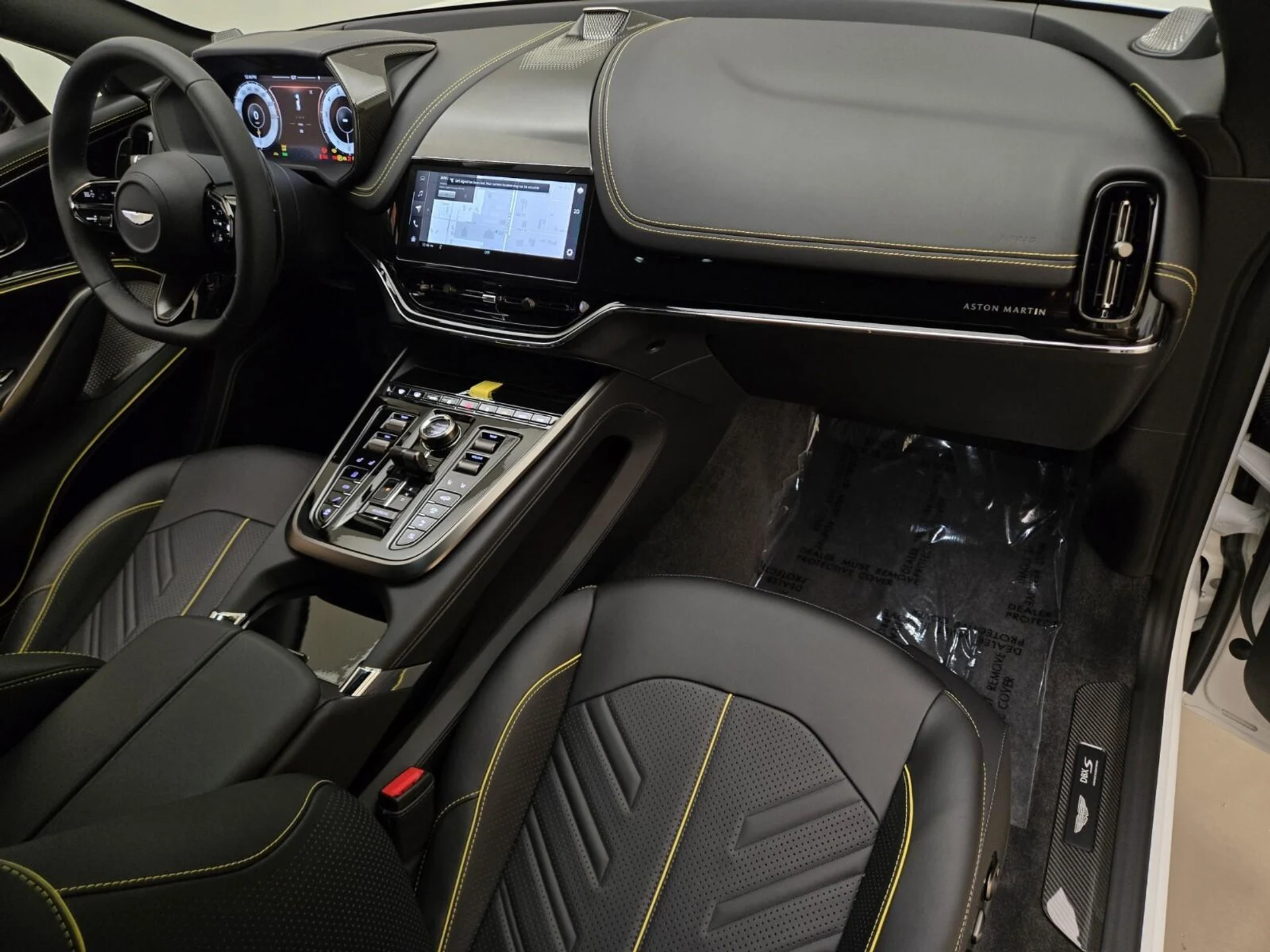 mph026_3392275204_New_2026_Aston_Martin_DBX_S_1783747091_51351958c7