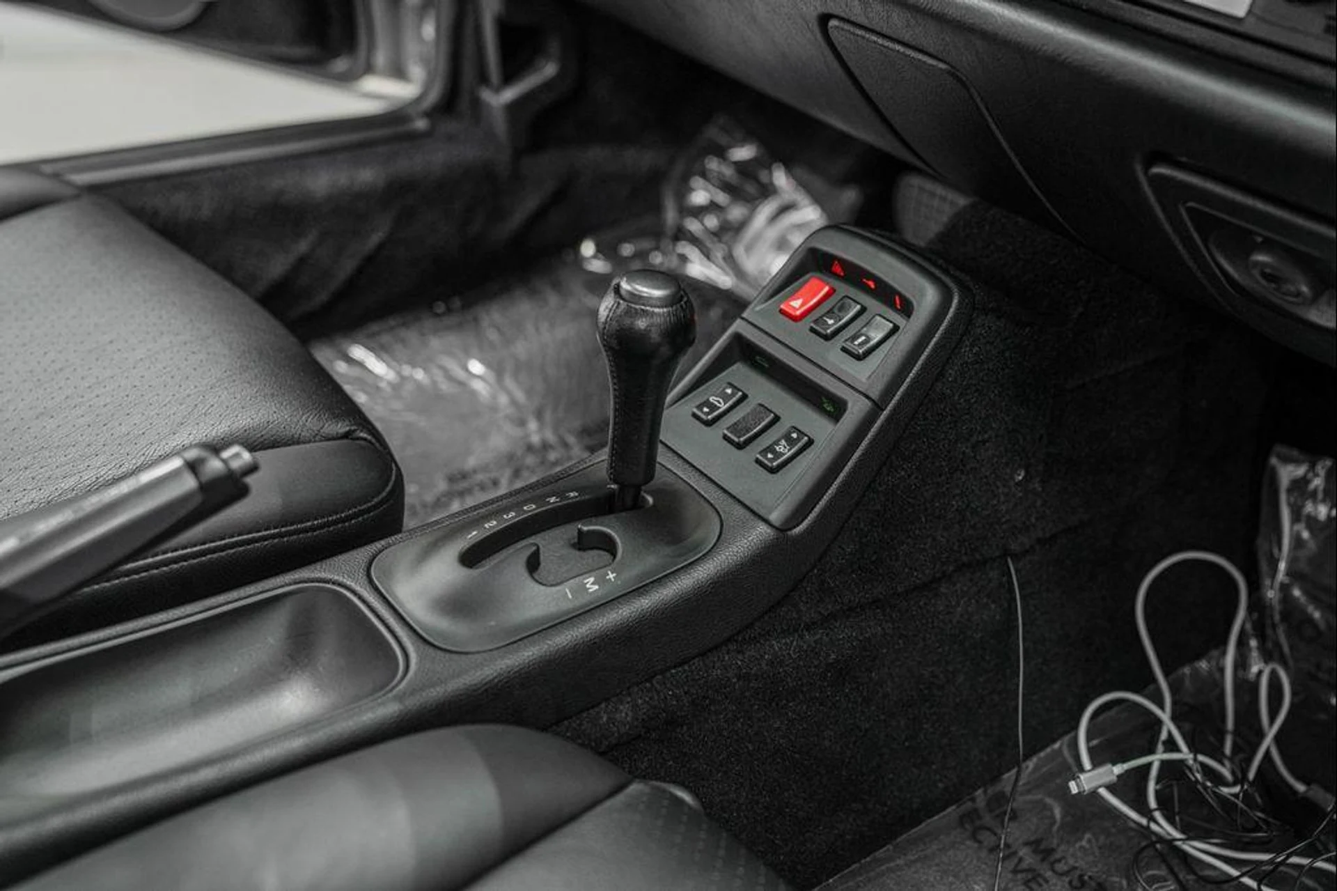 mph026_3399465921_7epc_Syz_O_Wz6o9_Nsbda_YU_Kfb_Ms1w_026b53d78c