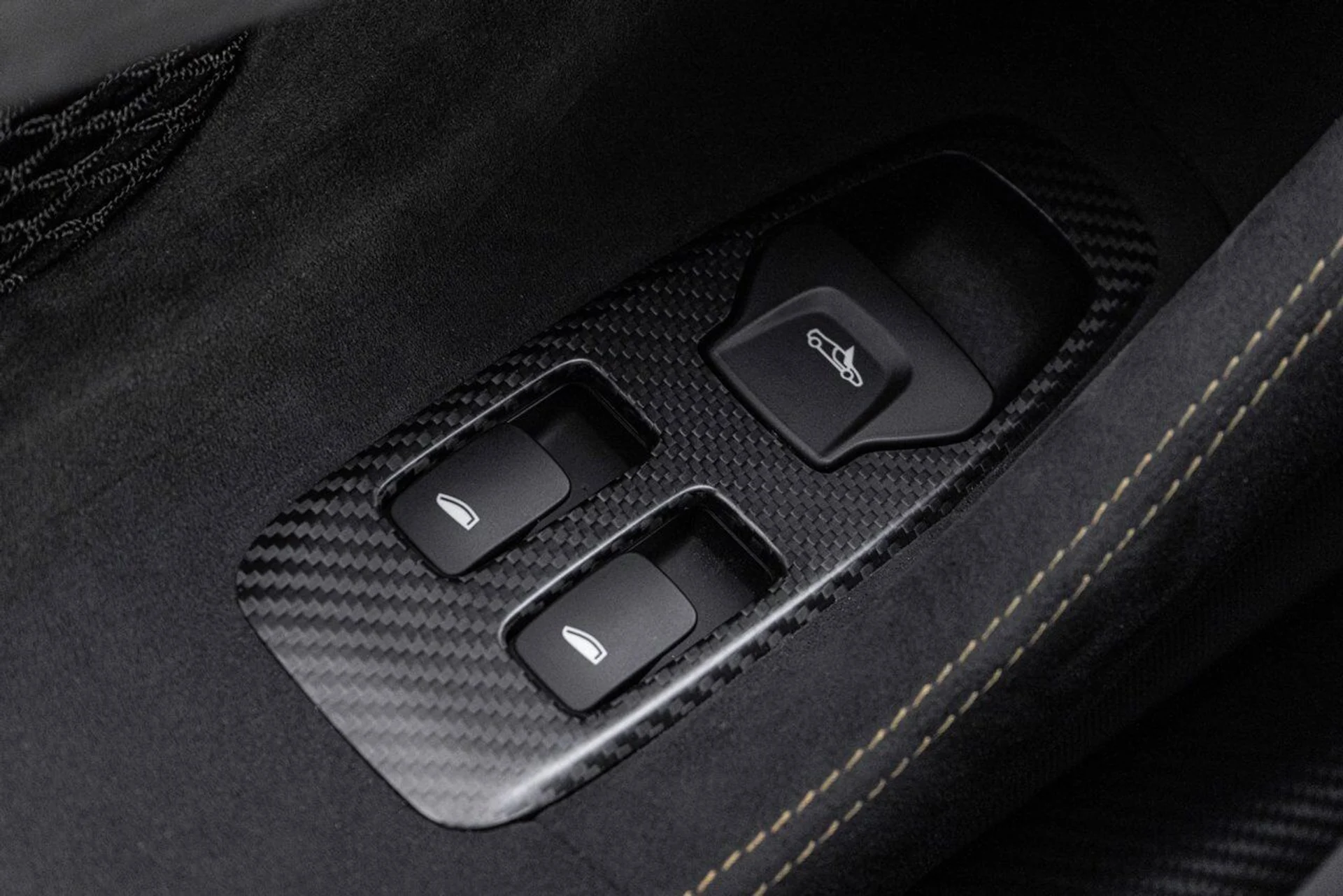 mph026_3410388015_mclaren_600lt_2019_62d064a01e