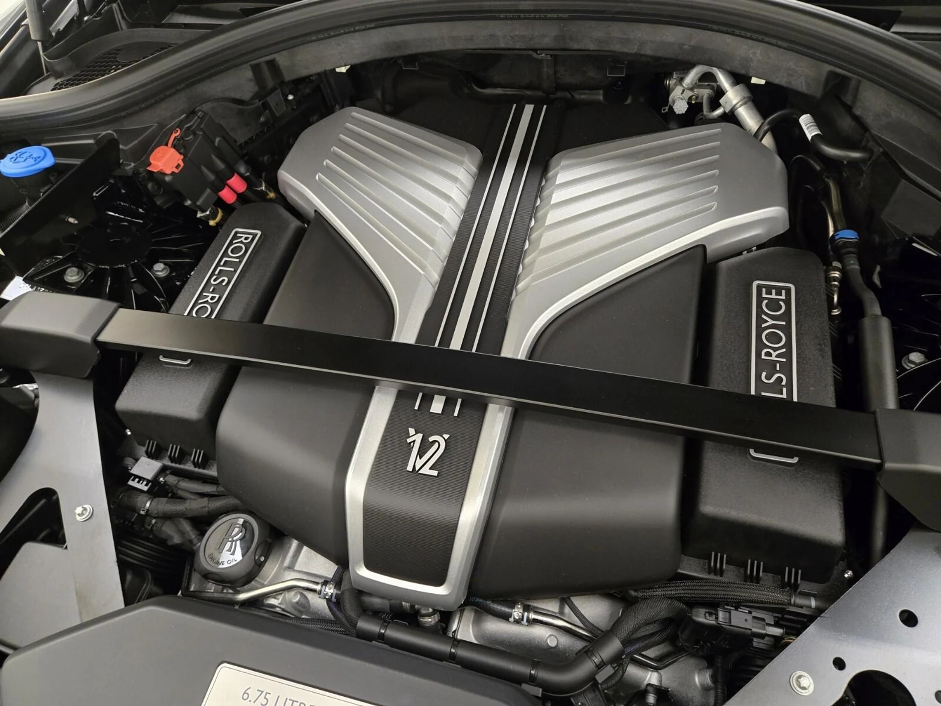 mph026_3421517842_New_2026_Rolls_Royce_Cullinan_1776489342_b89d532e36