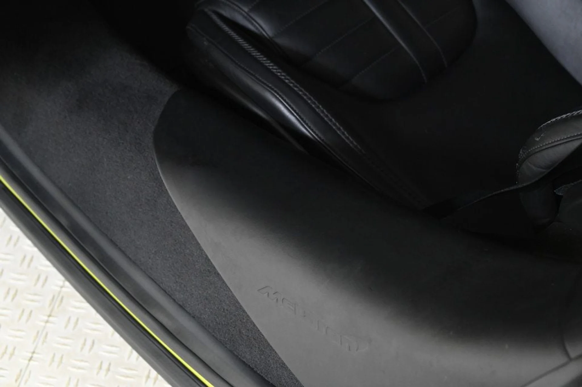 mph026_3426852018_used_2025_mclaren_gts_techlux_11350_22874219_26_1024_a9212efcae