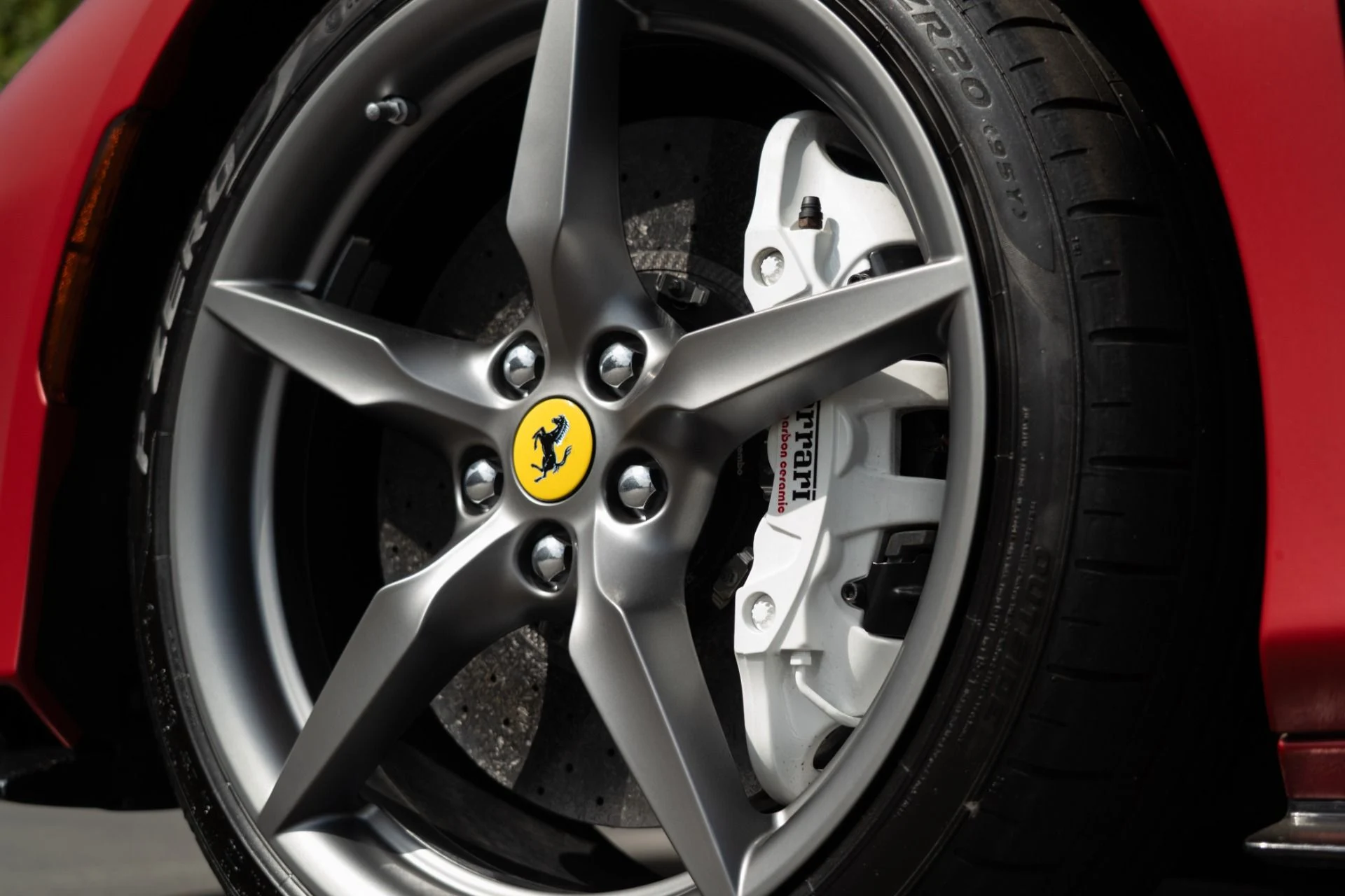mph026_3436955025_Used_2020_Ferrari_F8_Tributo_1756838529_4ecac81ee4