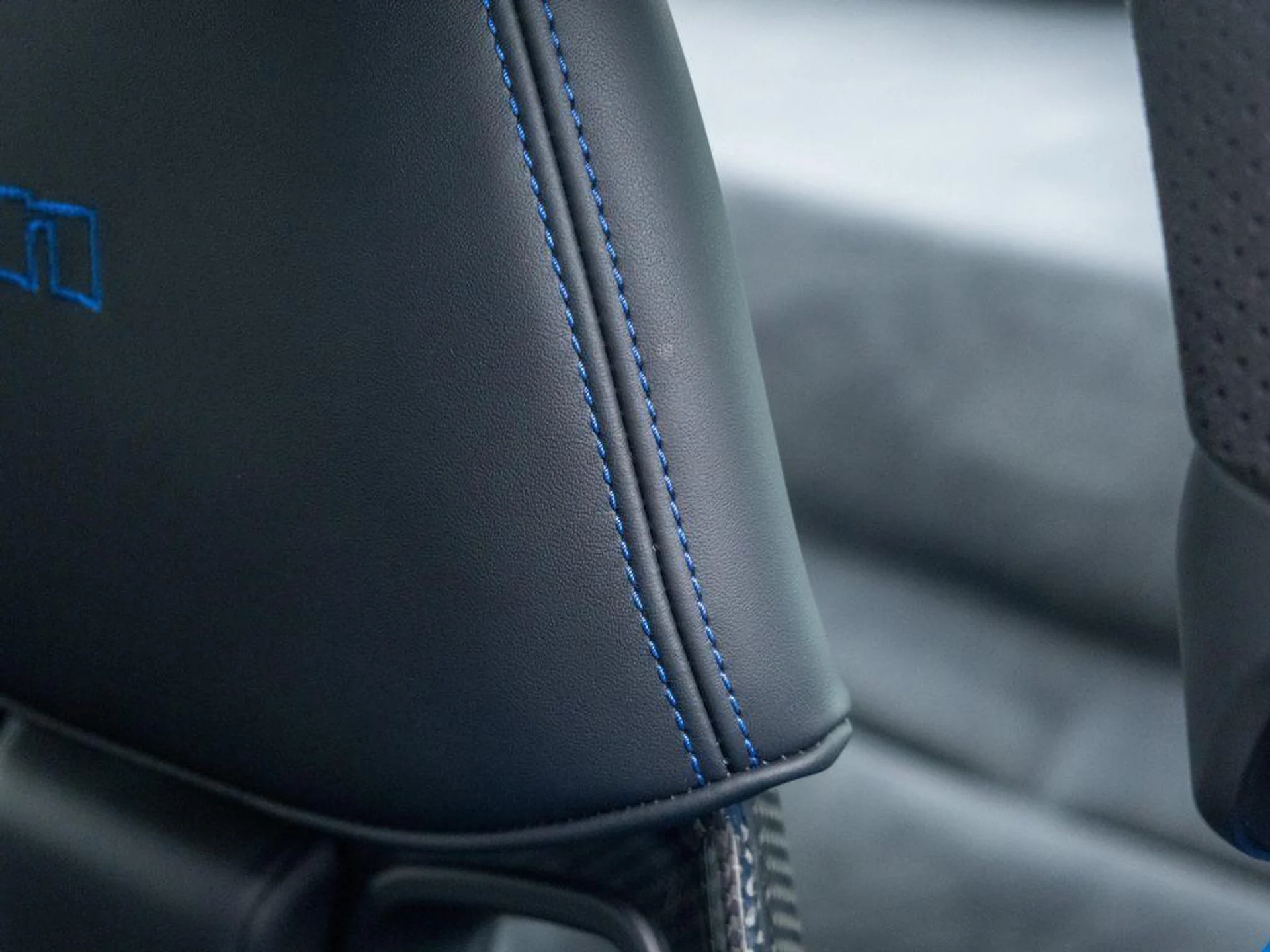 mph026_3441717165_K5_Q_Hce_V4_CK_Ur_M7w9_A74n_H_Ev_Xoc_fa432de38d