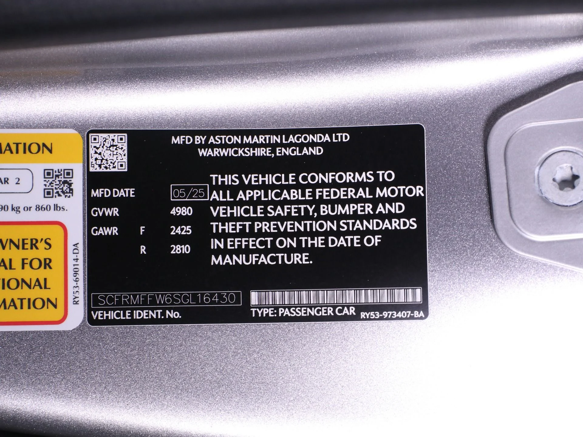 mph026_3449173276_New_2025_Aston_Martin_DB_12_1758482446_22673a899c