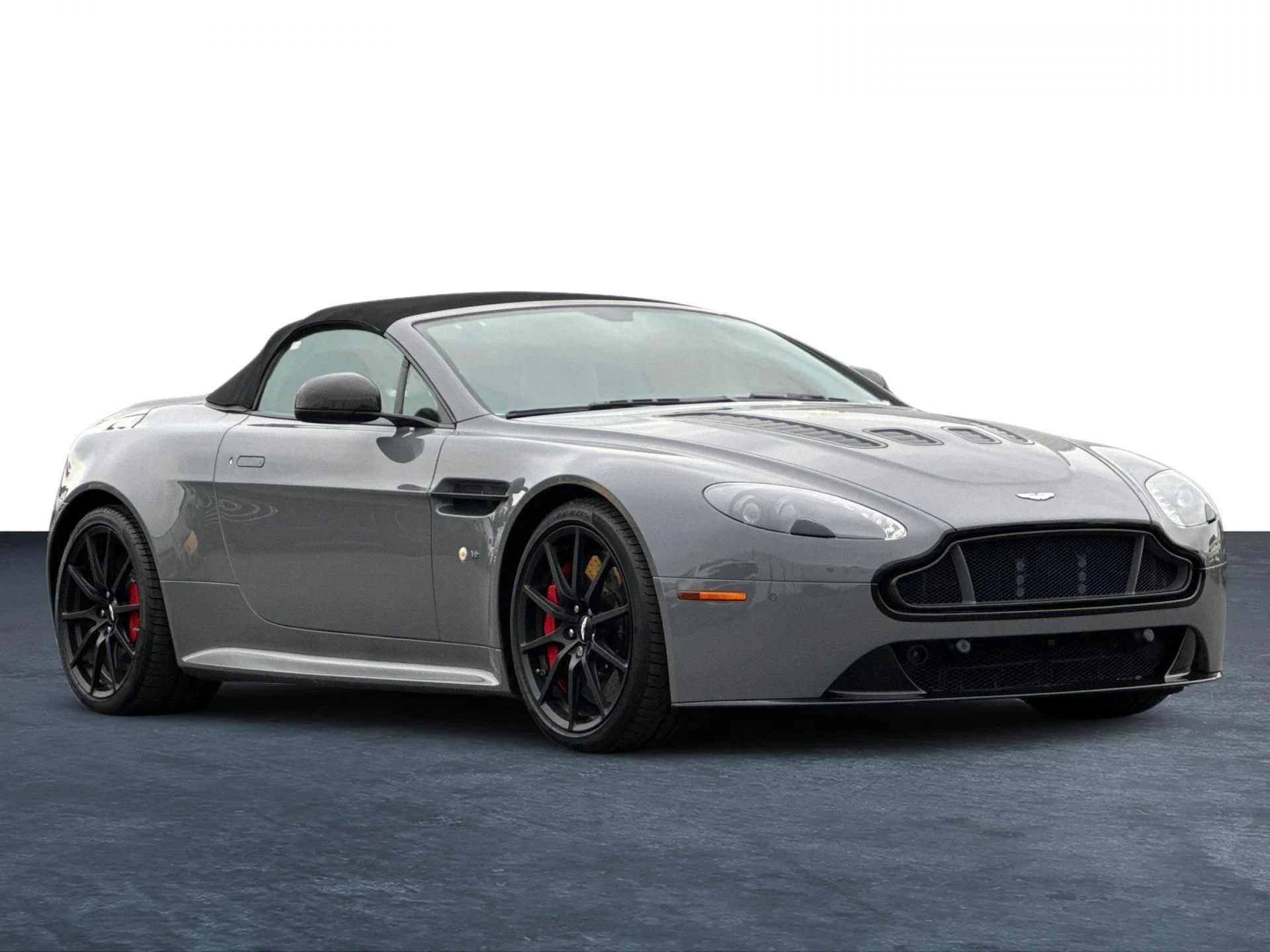 mph026_3451469948_Used_2015_Aston_Martin_V12_Vantage_S_1769008614_44f5db459a