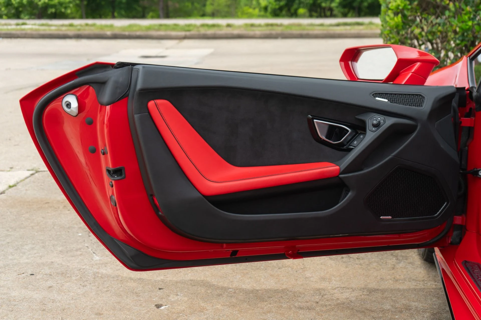 mph026_3456330991_Used_2021_Lamborghini_Huracan_EVO_1778012015_4107ef6bd9