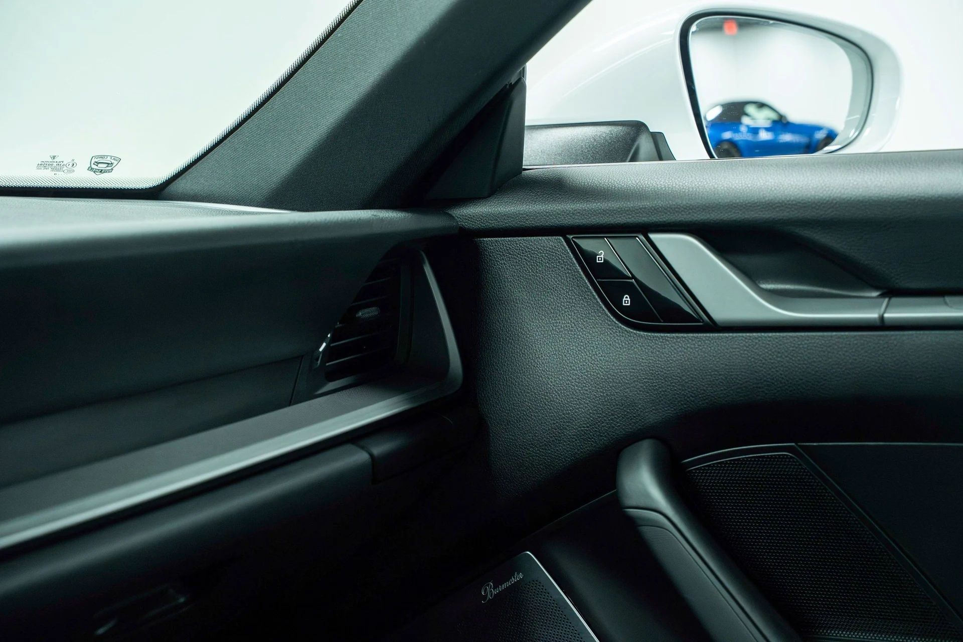 mph026_3457477324_image_27_b67772c84d