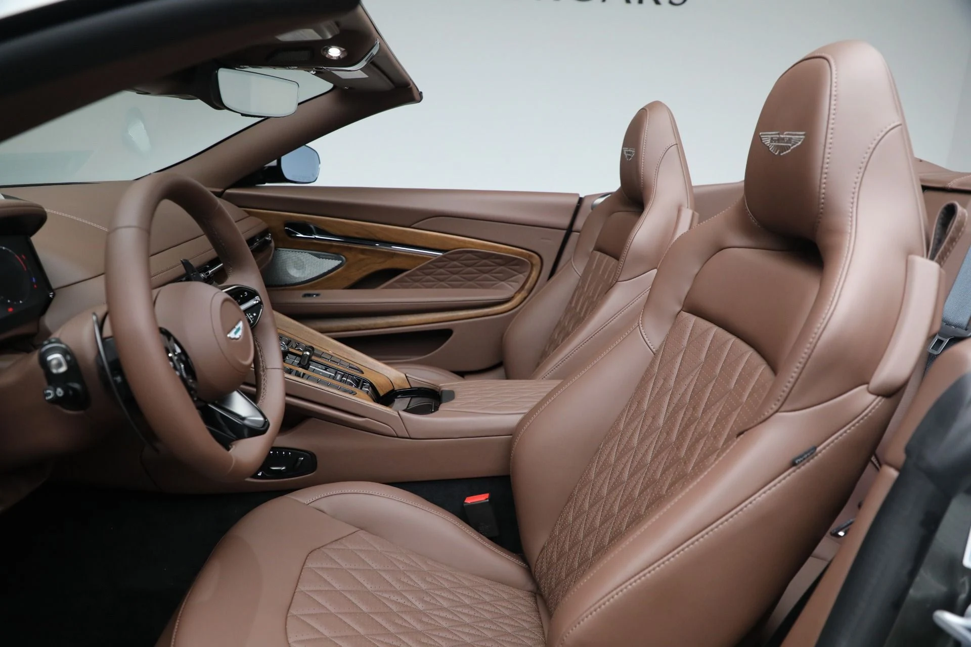 mph026_3458208305_New_2026_Aston_Martin_DB_12_Volante_71cd9101d3