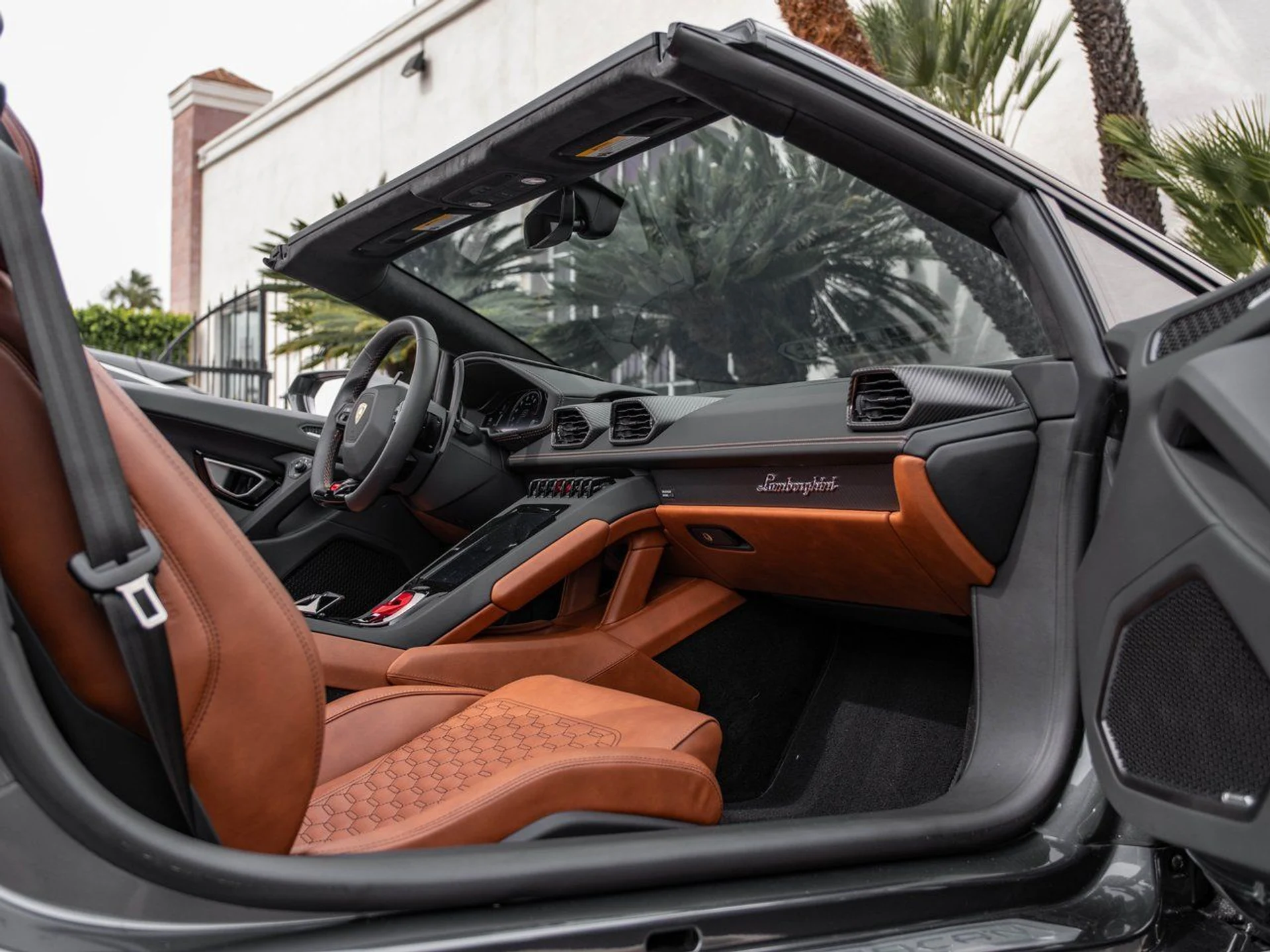 mph026_346336633_f4d7e34af1d436f5bc979cc384dbb356x_aa64f20068