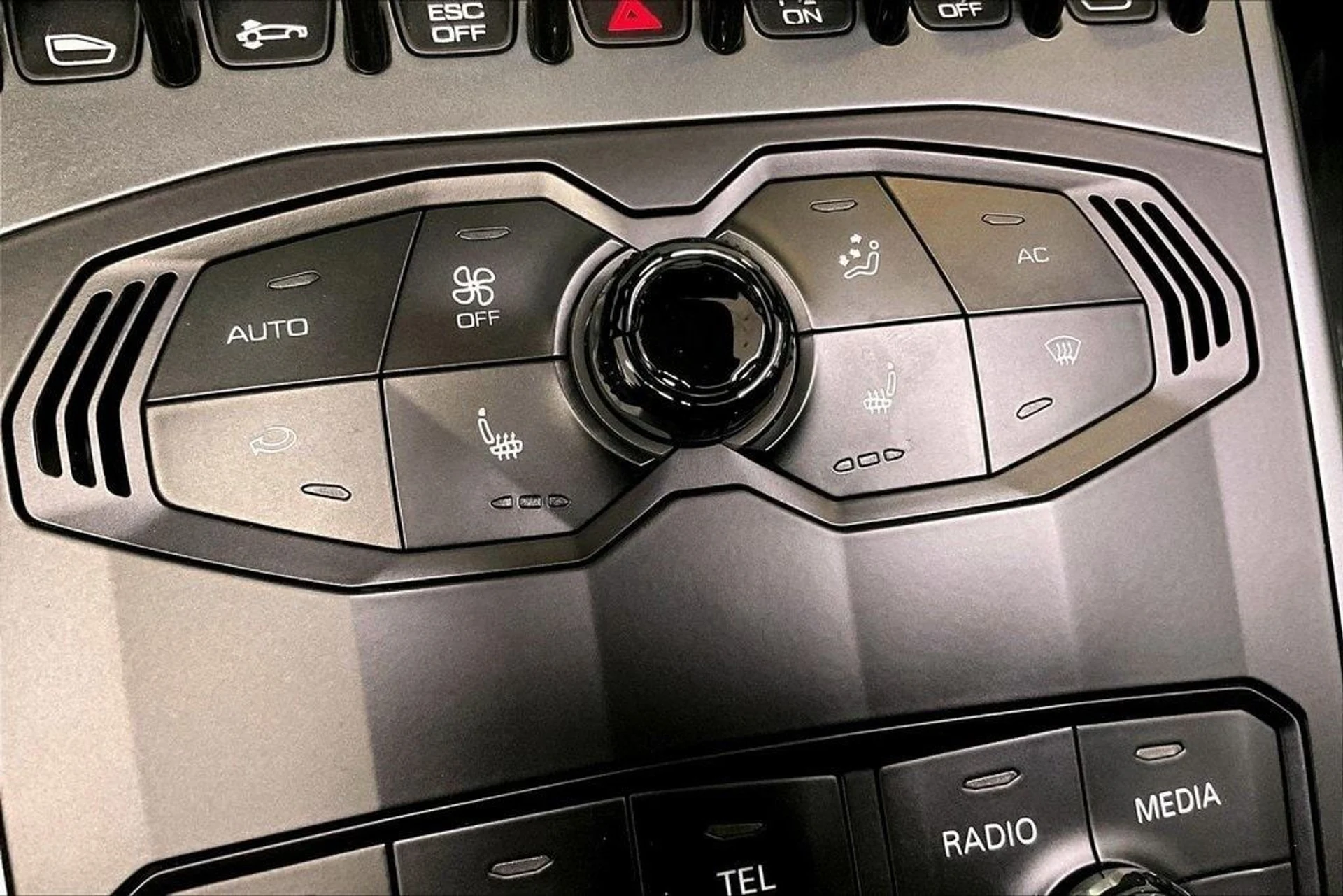 mph026_3464331701_2b618a7e7000df25d1118584586a03f5x_f64d82c5d9