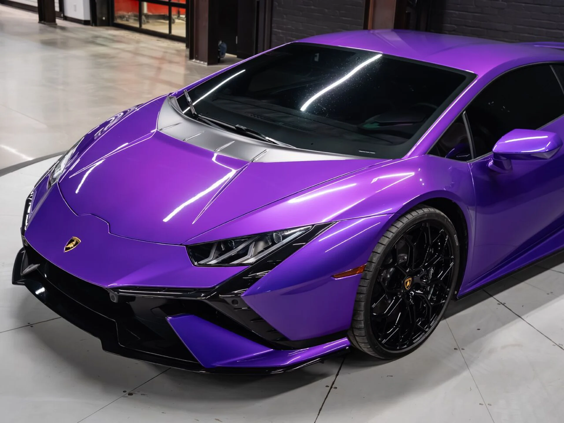 mph026_347108443_lamborghini_huracan_tecnica_2023_72eeed334a