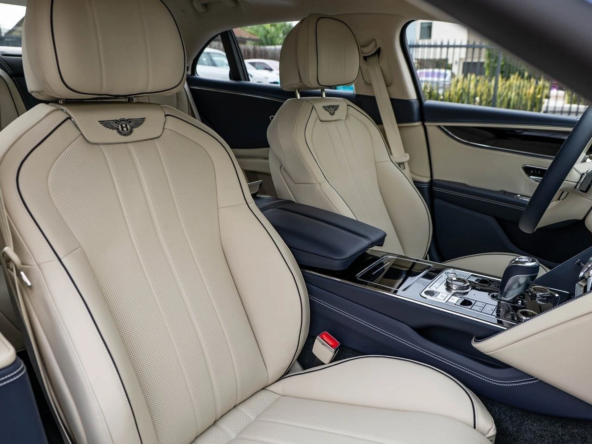 mph026_3472493752_0f5cdab3c21dc63133287447749fb323x_4f3441d630