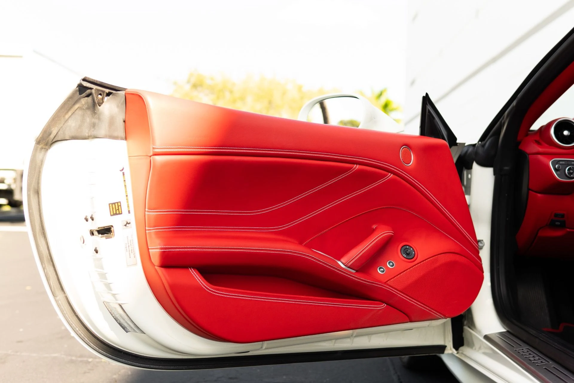 mph026_3488662007_Used_2017_Ferrari_California_T_1767901173_0ea081c3ba