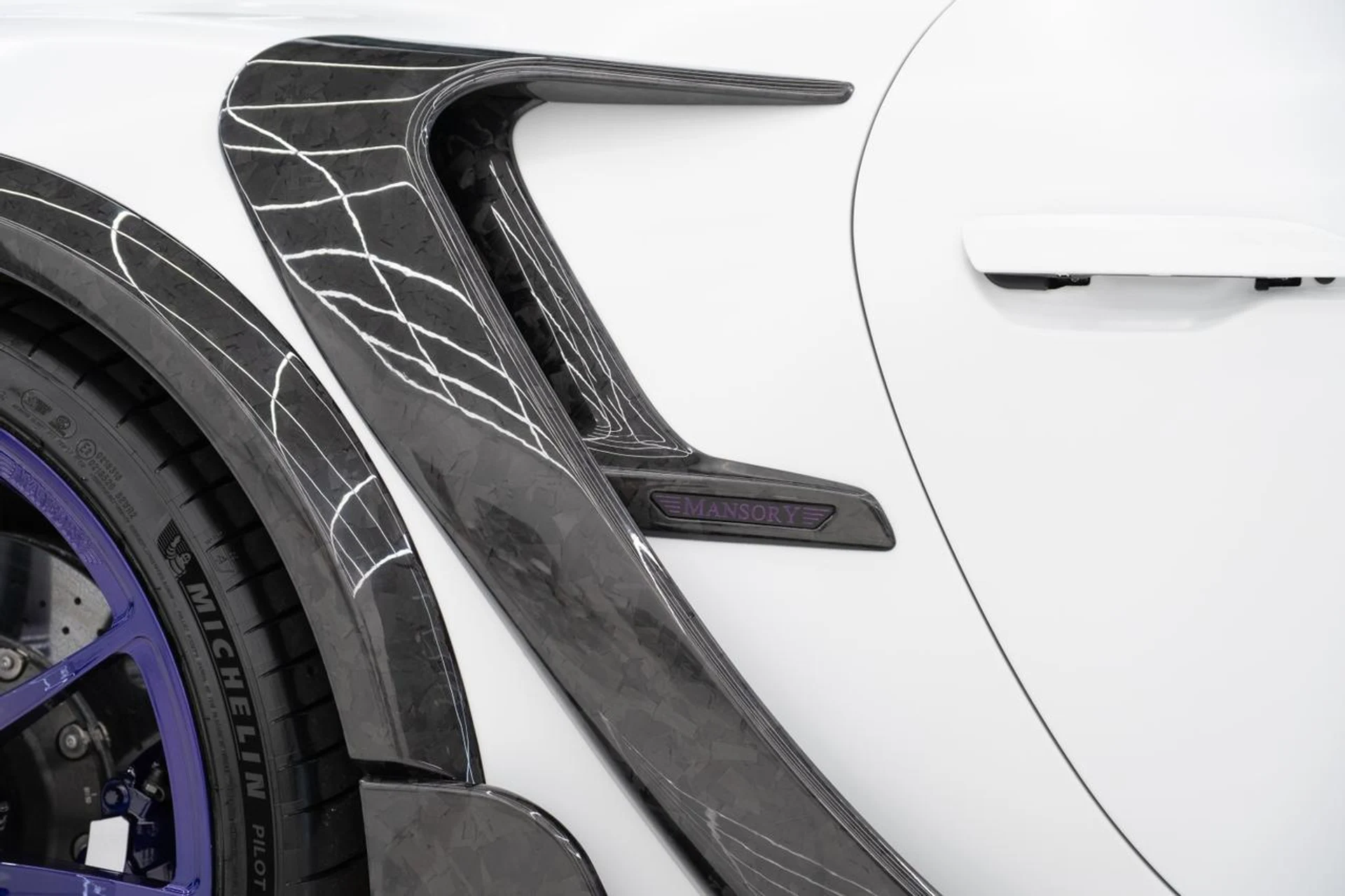 mph026_348942069_68e99685c79db42d1289d48f2999b020_9045192ba9