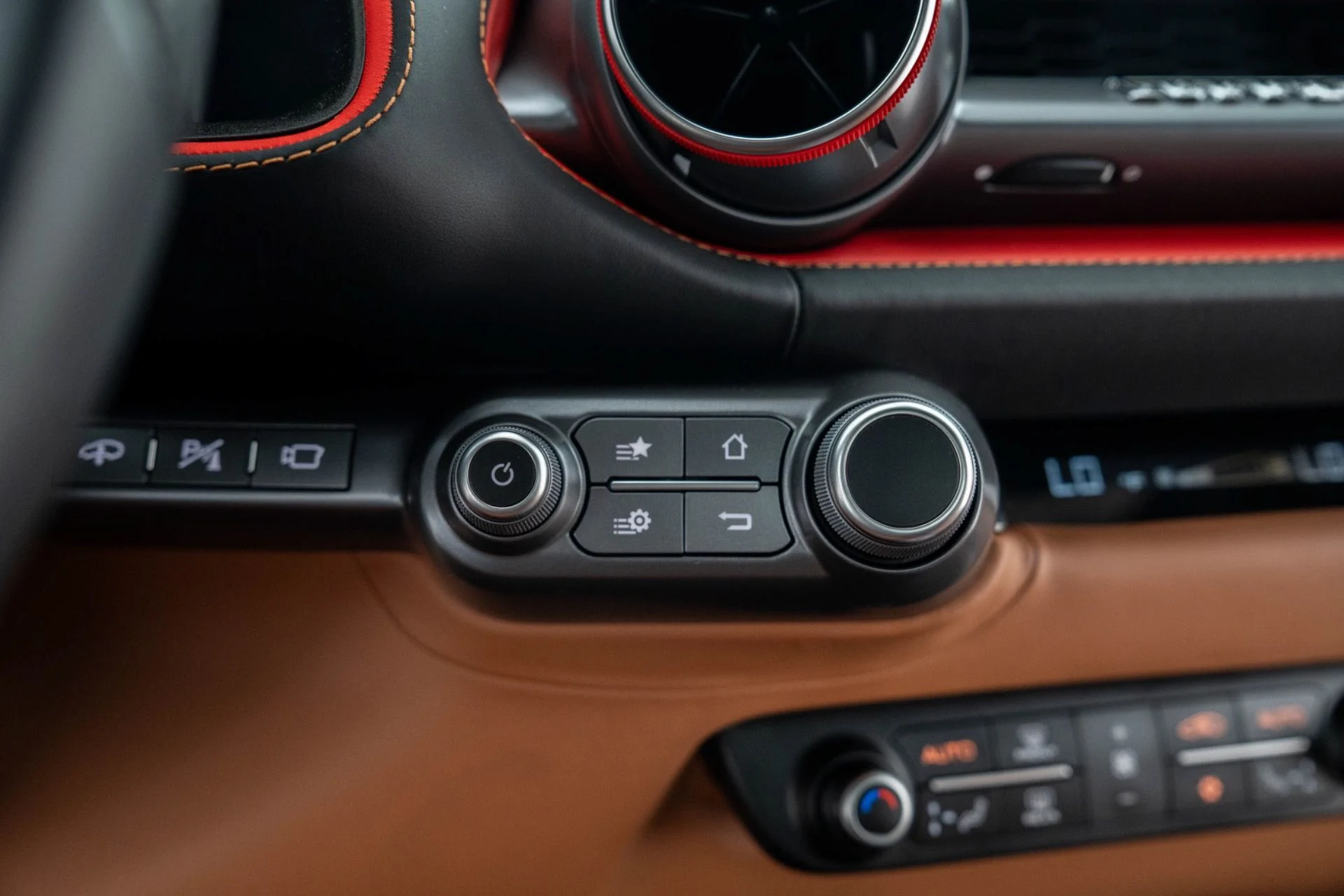 mph026_3490386586_Used_2019_Ferrari_812_Superfast_1774387532_0ed9a66c35