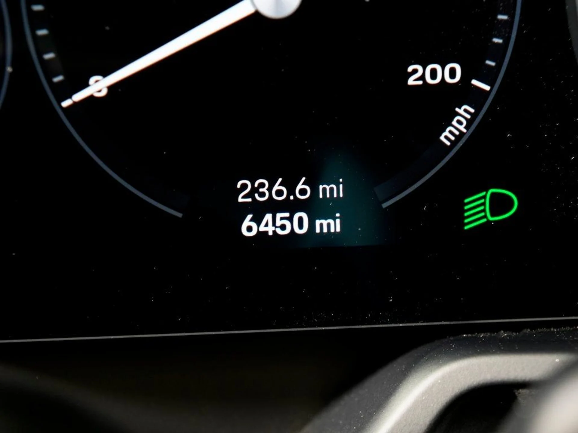 mph026_3492936932_27_5de82fd278